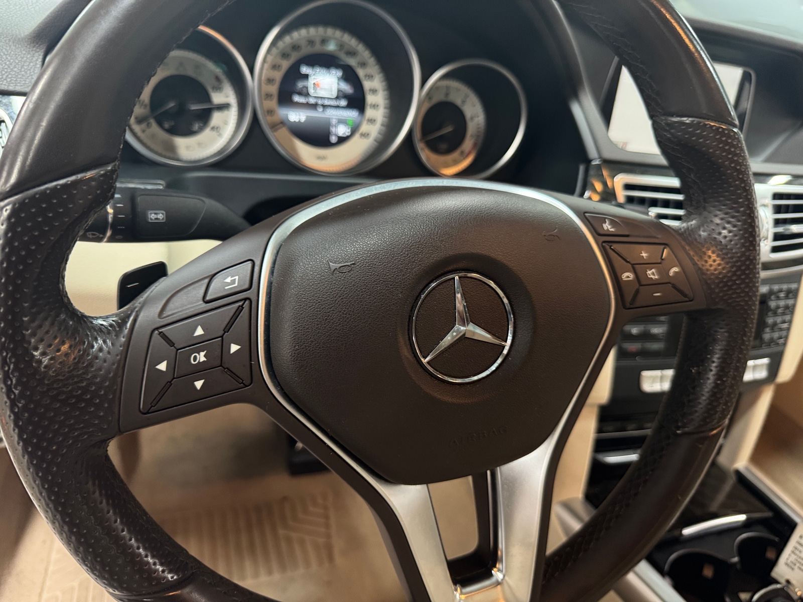 Thumbnail: 2015 Mercedes-Benz E-Class - 4