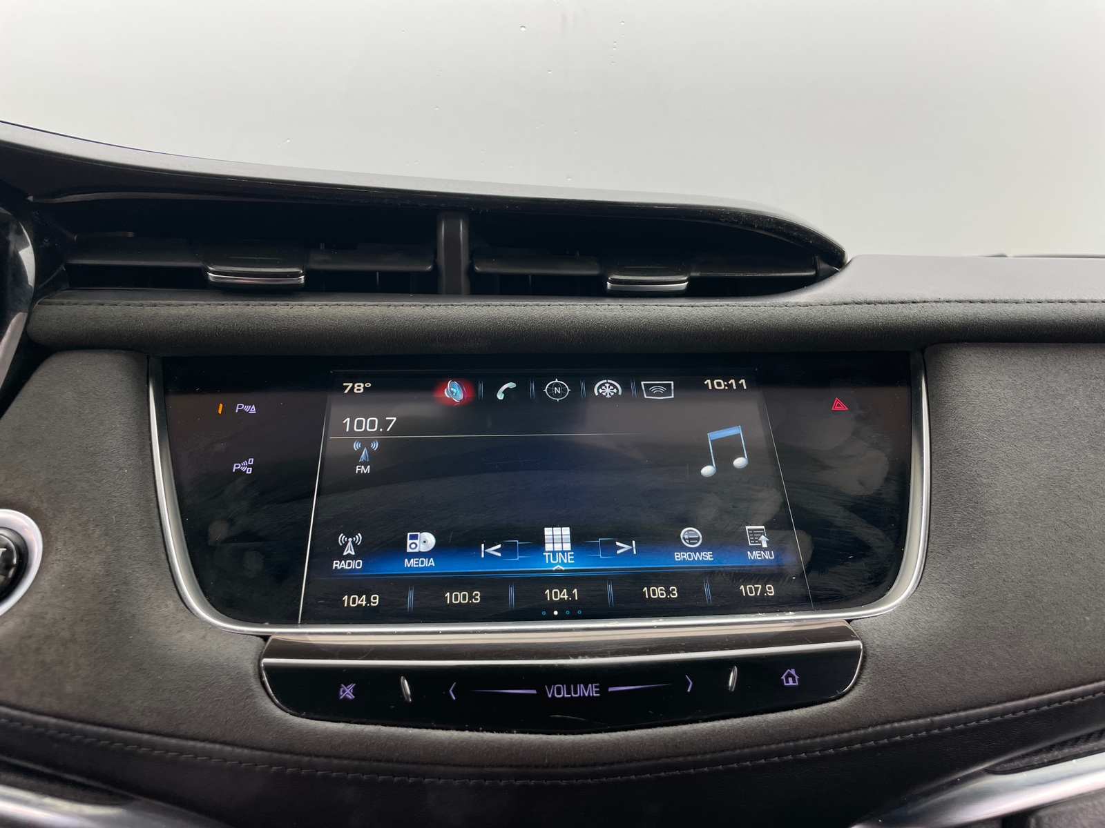 Thumbnail: 2017 Cadillac XT5 - 3