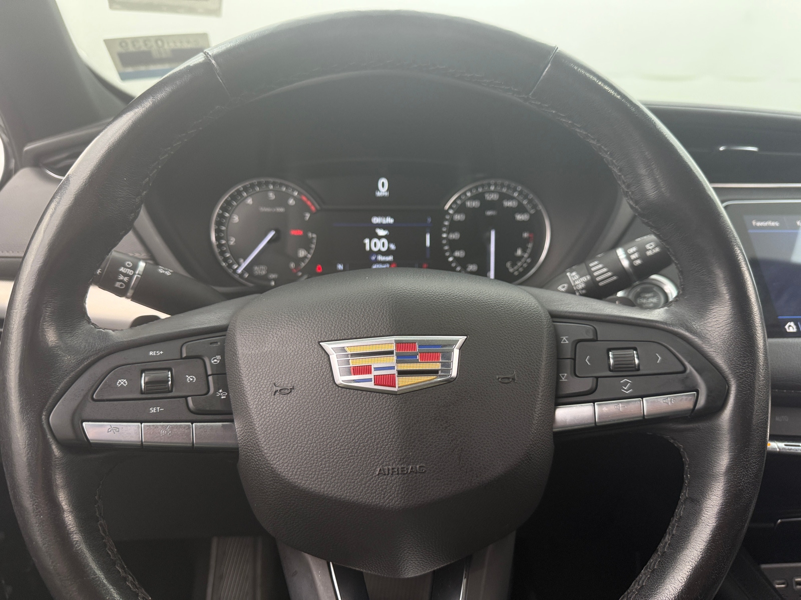 Thumbnail: 2021 Cadillac XT4 - 4