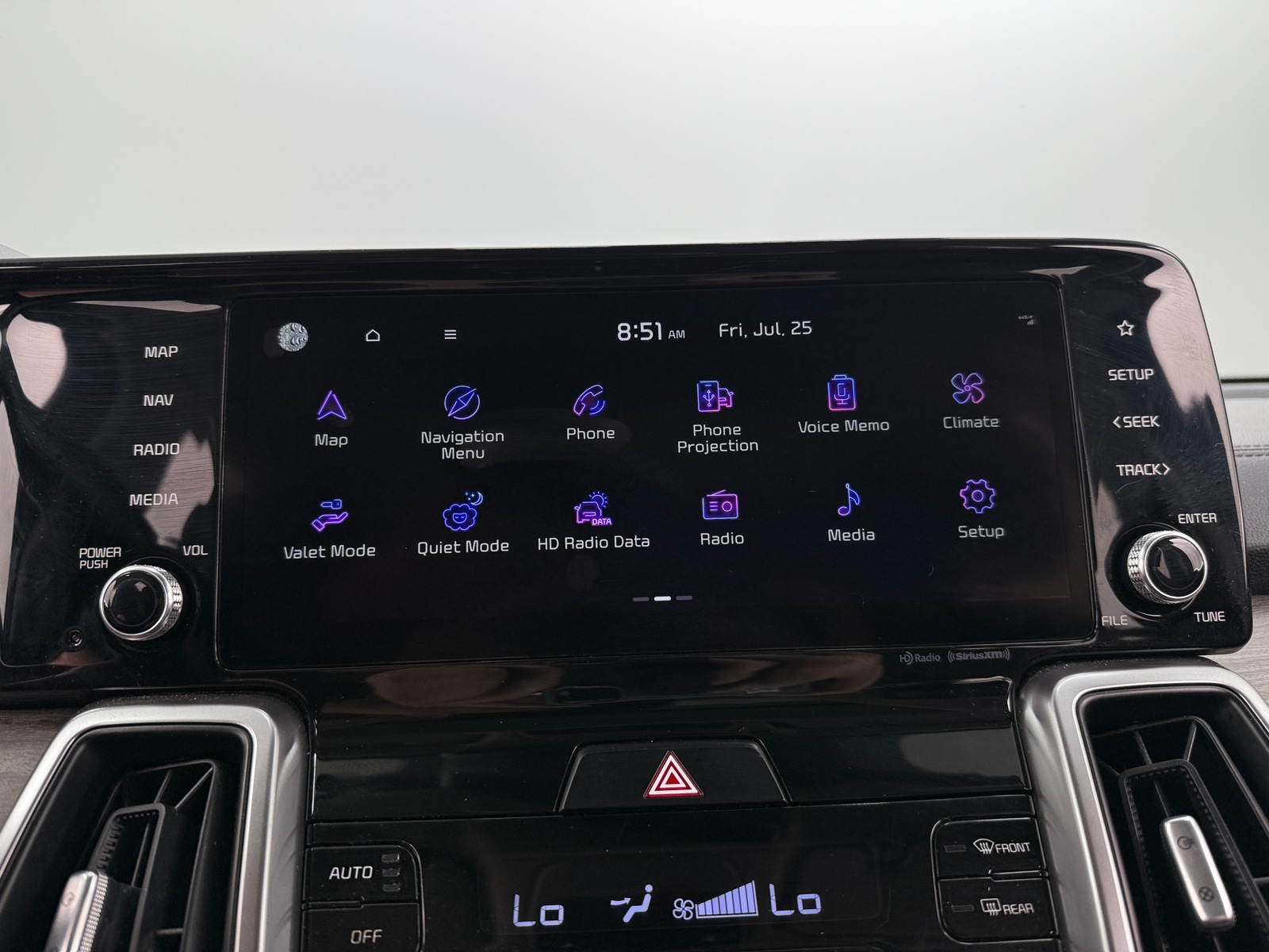 Thumbnail: 2023 Kia Sorento - 3