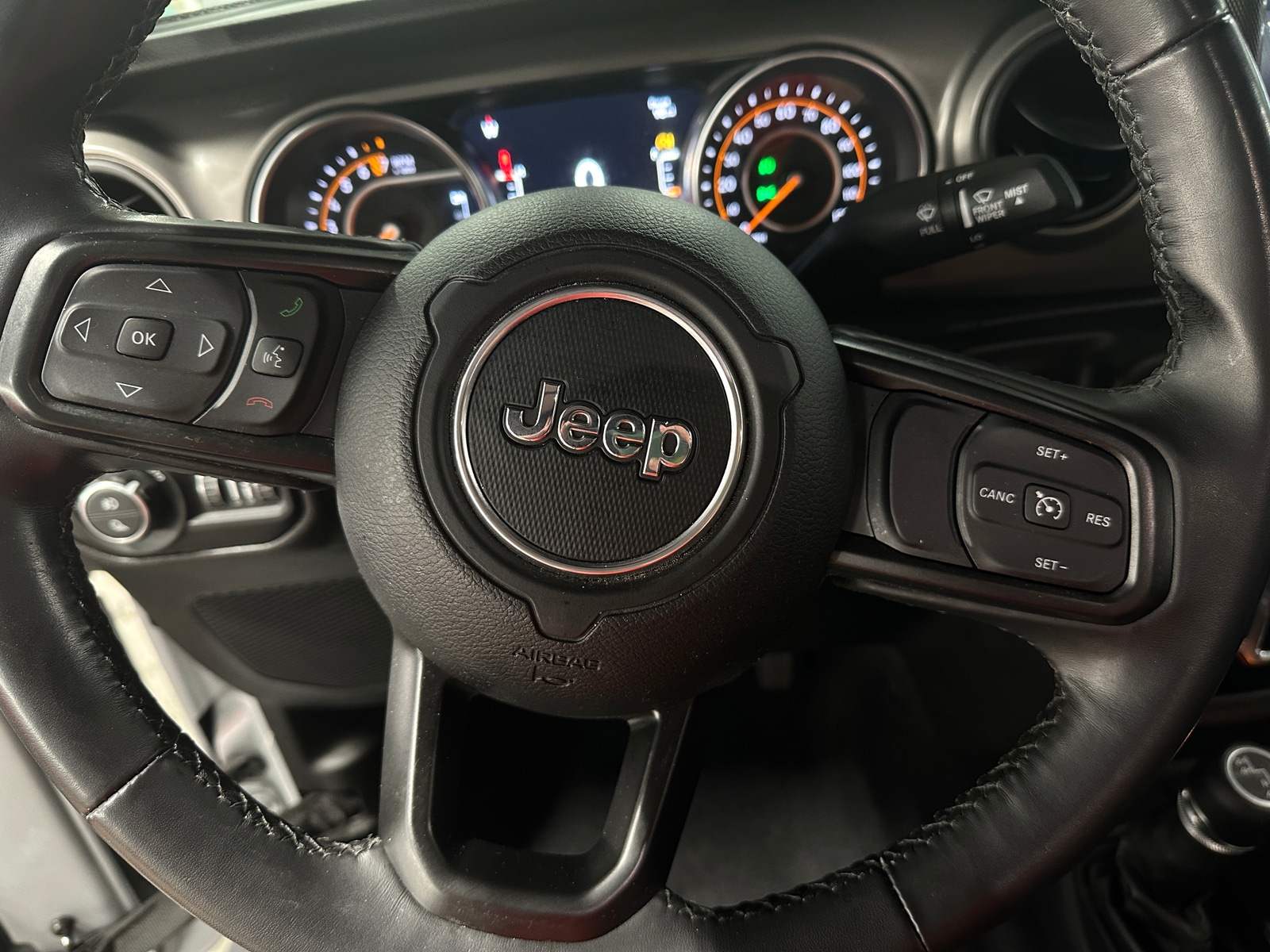 Thumbnail: 2022 Jeep Gladiator - 4
