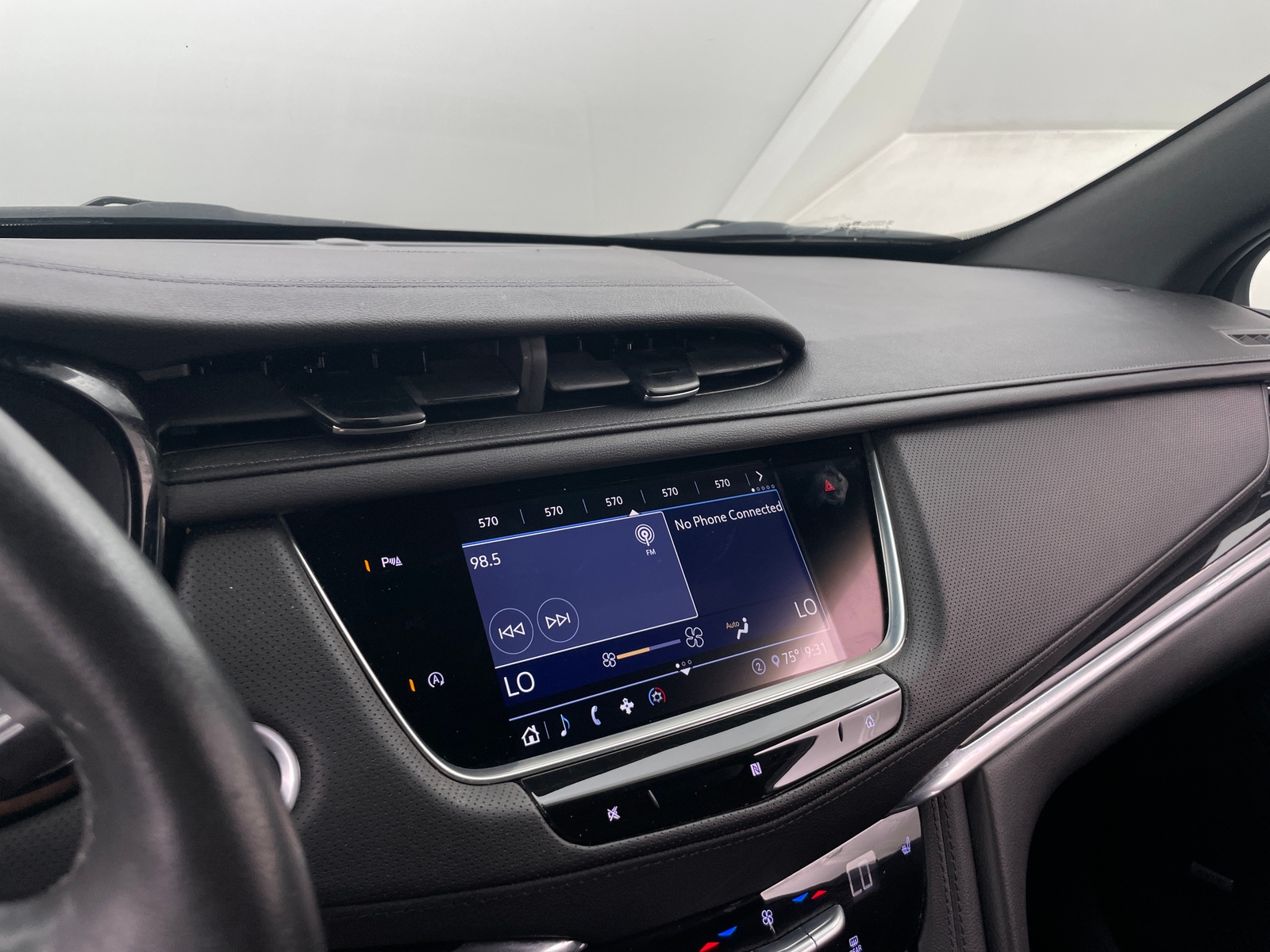 Thumbnail: 2020 Cadillac XT5 - 3