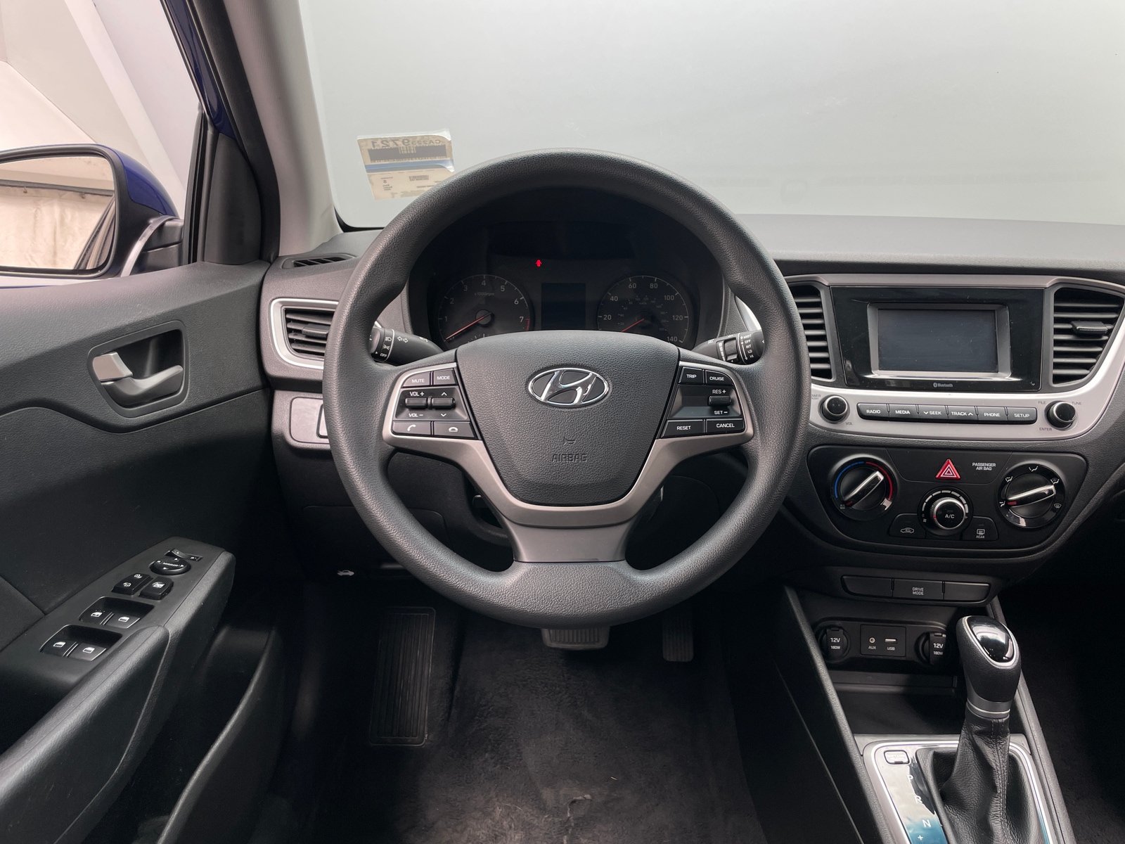 Thumbnail: 2022 Hyundai Accent - 5