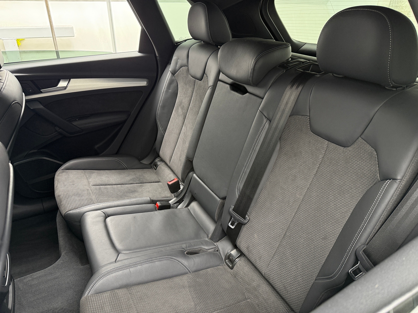 Thumbnail: 2020 Audi SQ5 - 5