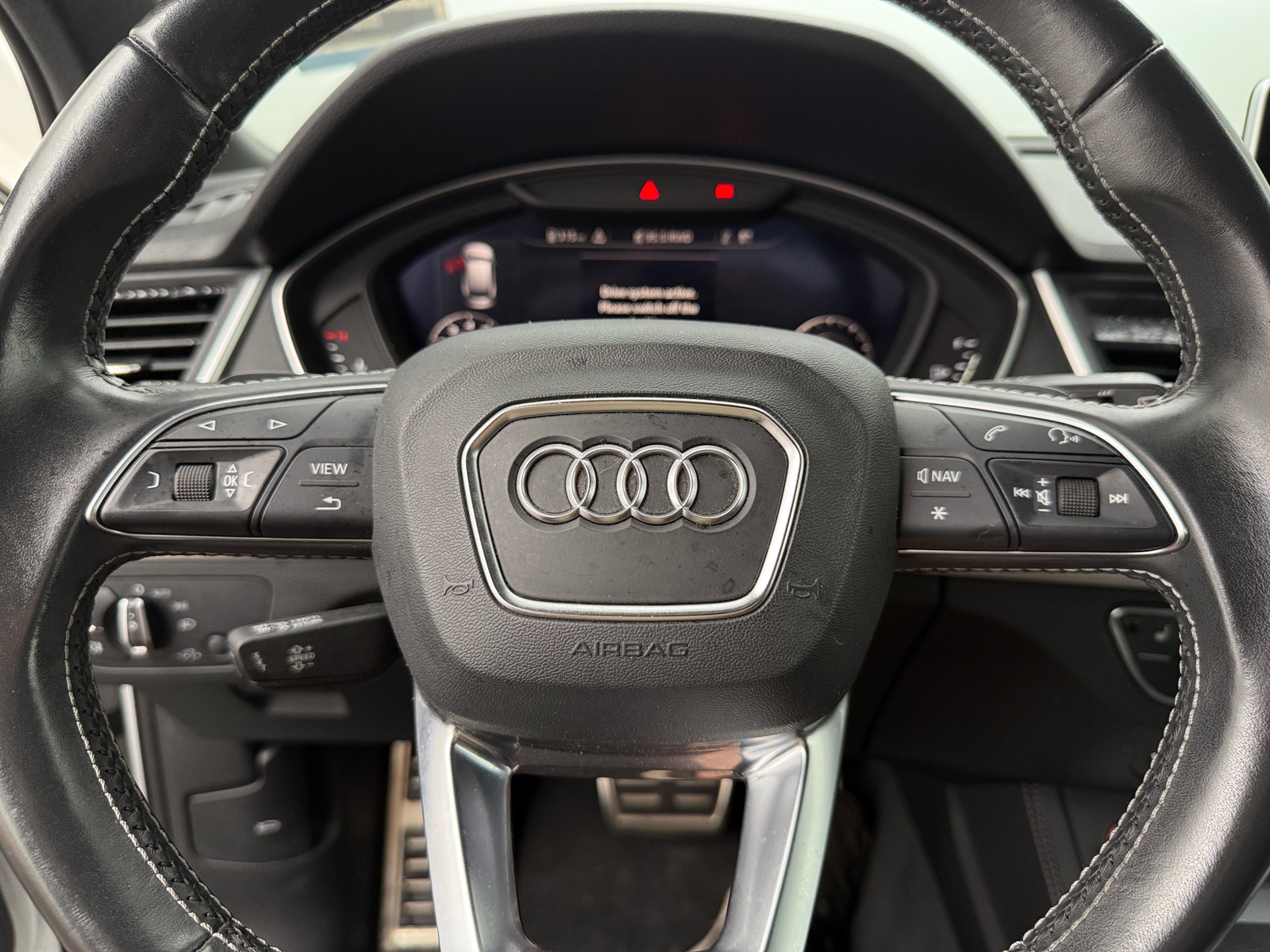 Thumbnail: 2020 Audi SQ5 - 4