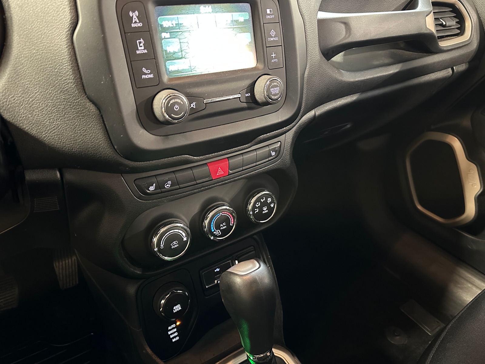 Thumbnail: 2016 Jeep Renegade - 4