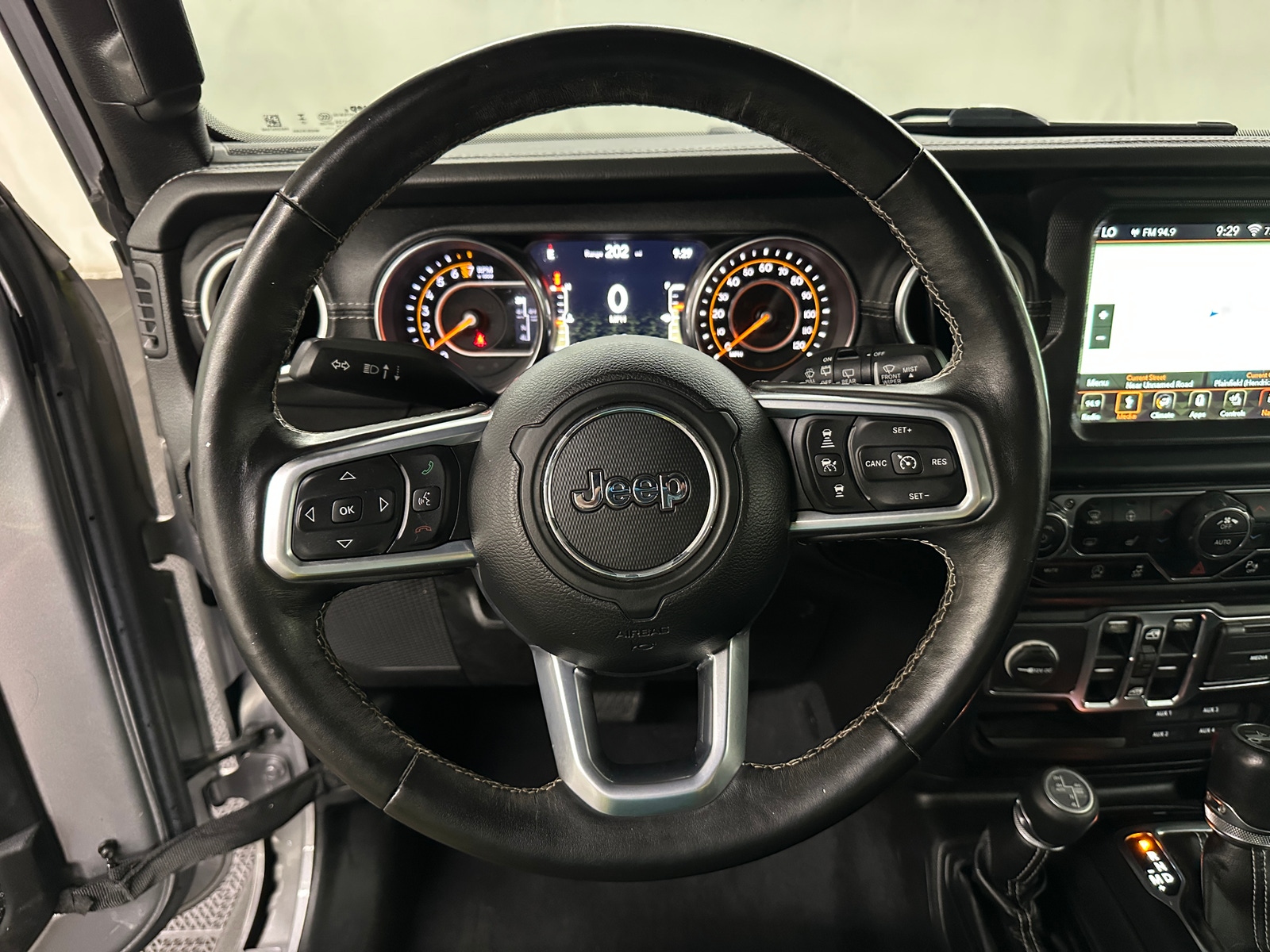 Thumbnail: 2019 Jeep Wrangler - 4
