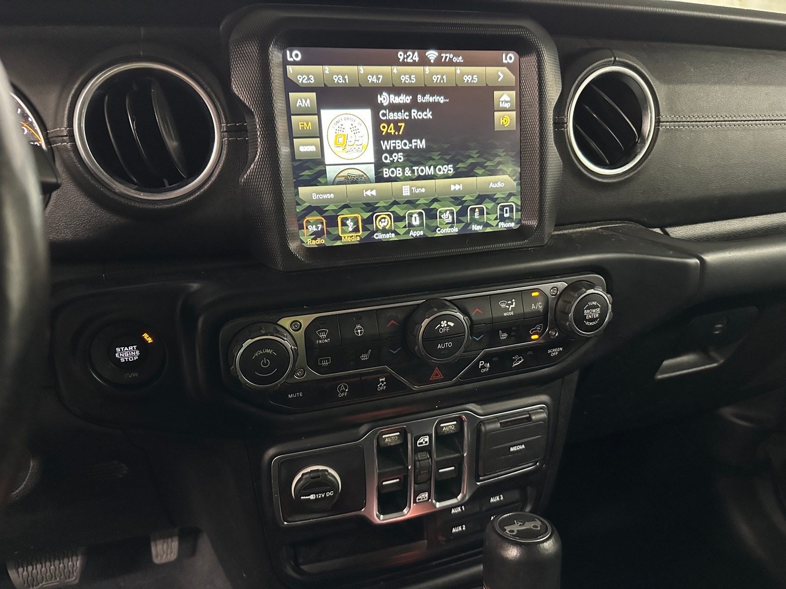 Thumbnail: 2019 Jeep Wrangler - 3