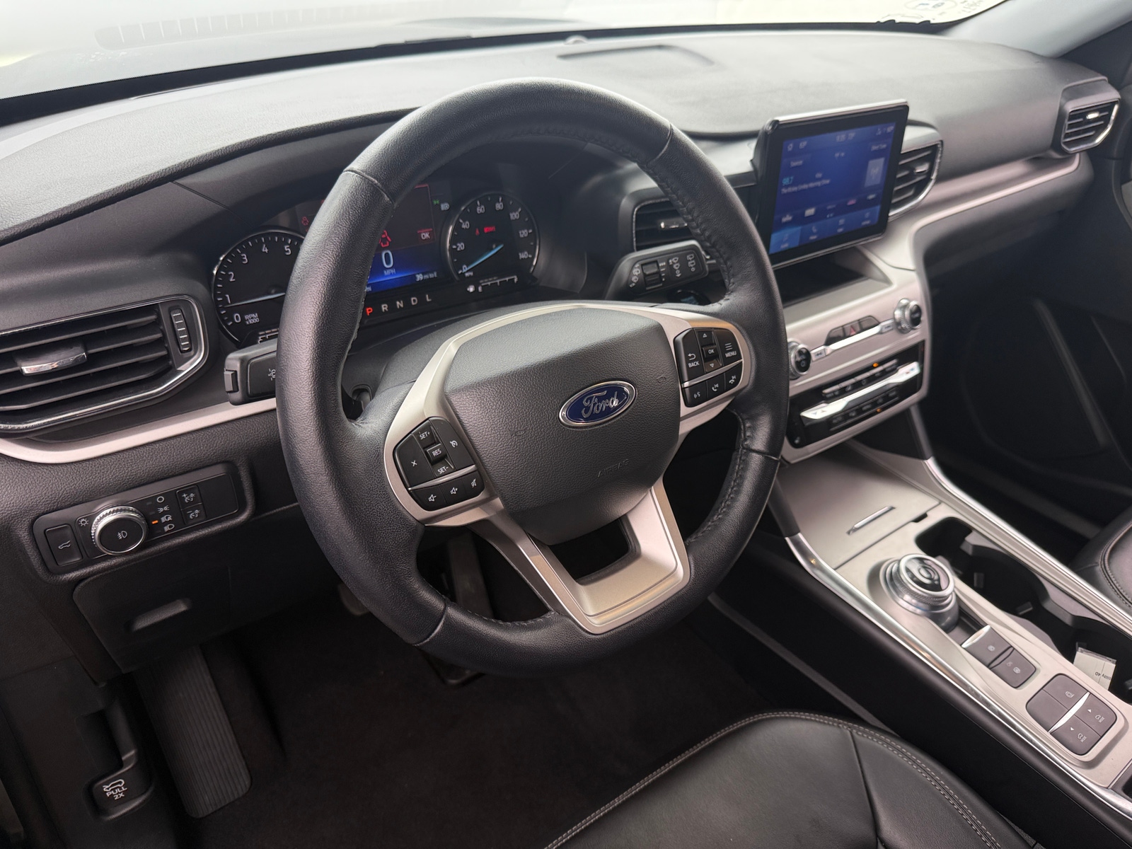 Thumbnail: 2022 Ford Explorer - 2