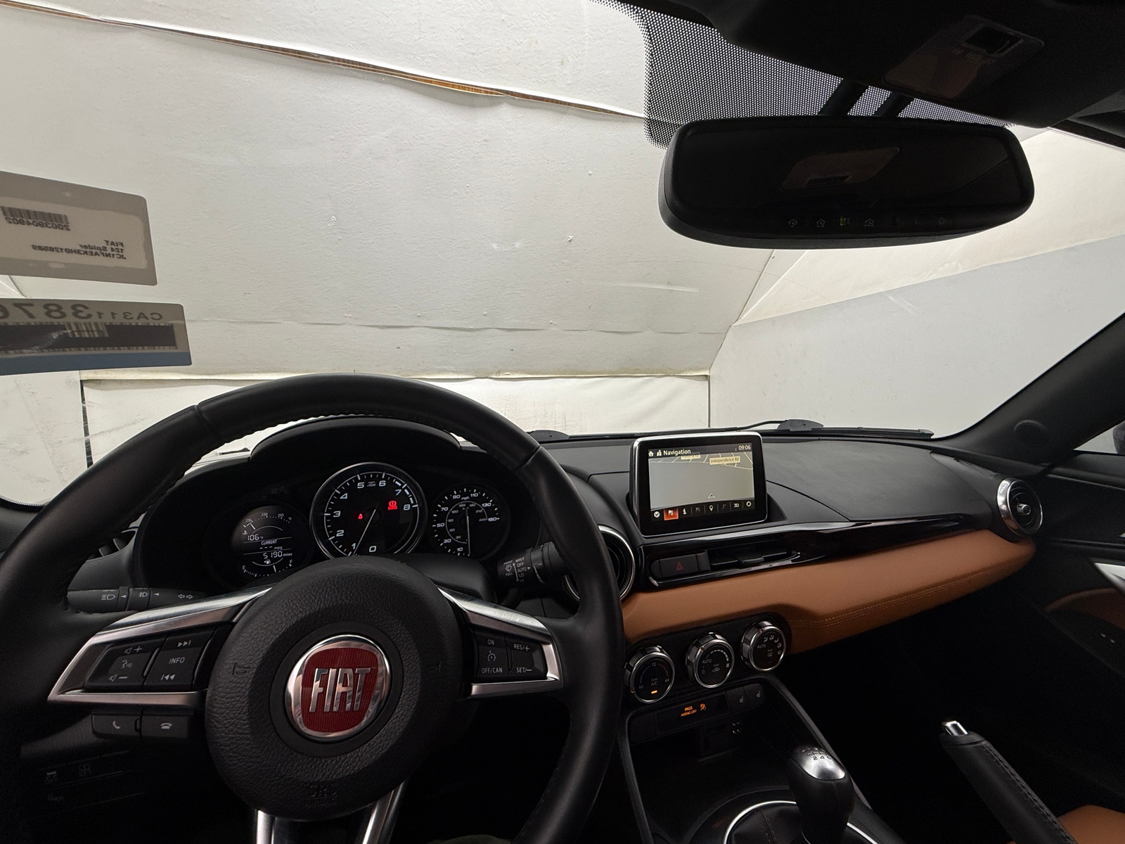 Thumbnail: 2017 Fiat 124 Spider - 2