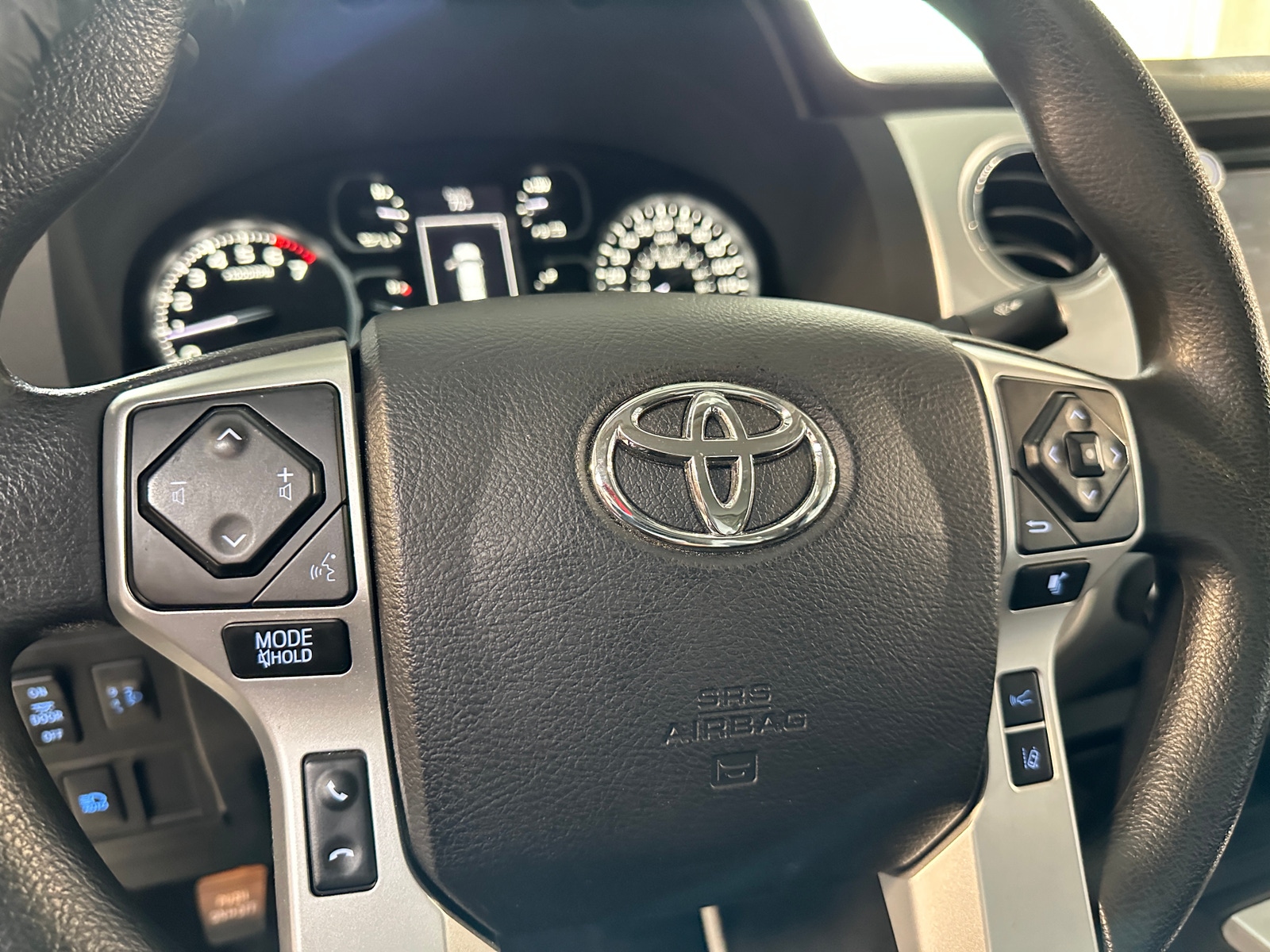 Thumbnail: 2021 Toyota Tundra - 5