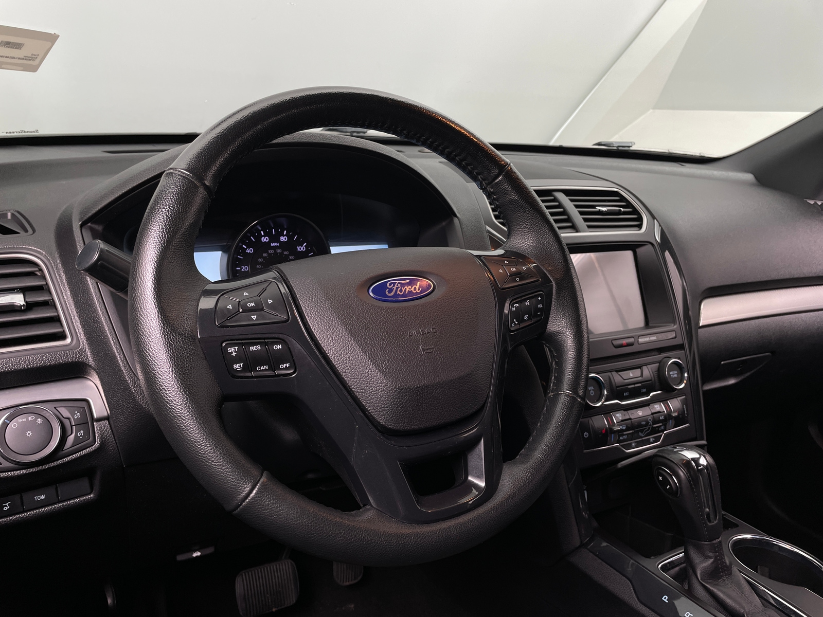Thumbnail: 2018 Ford Explorer - 4