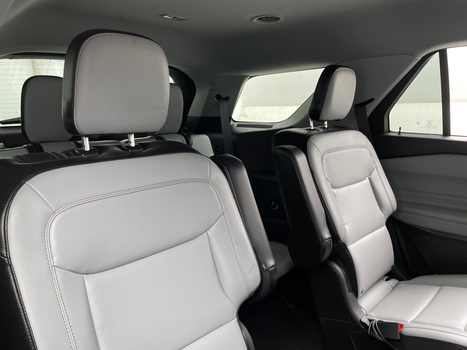 Thumbnail: 2021 Ford Explorer - 5