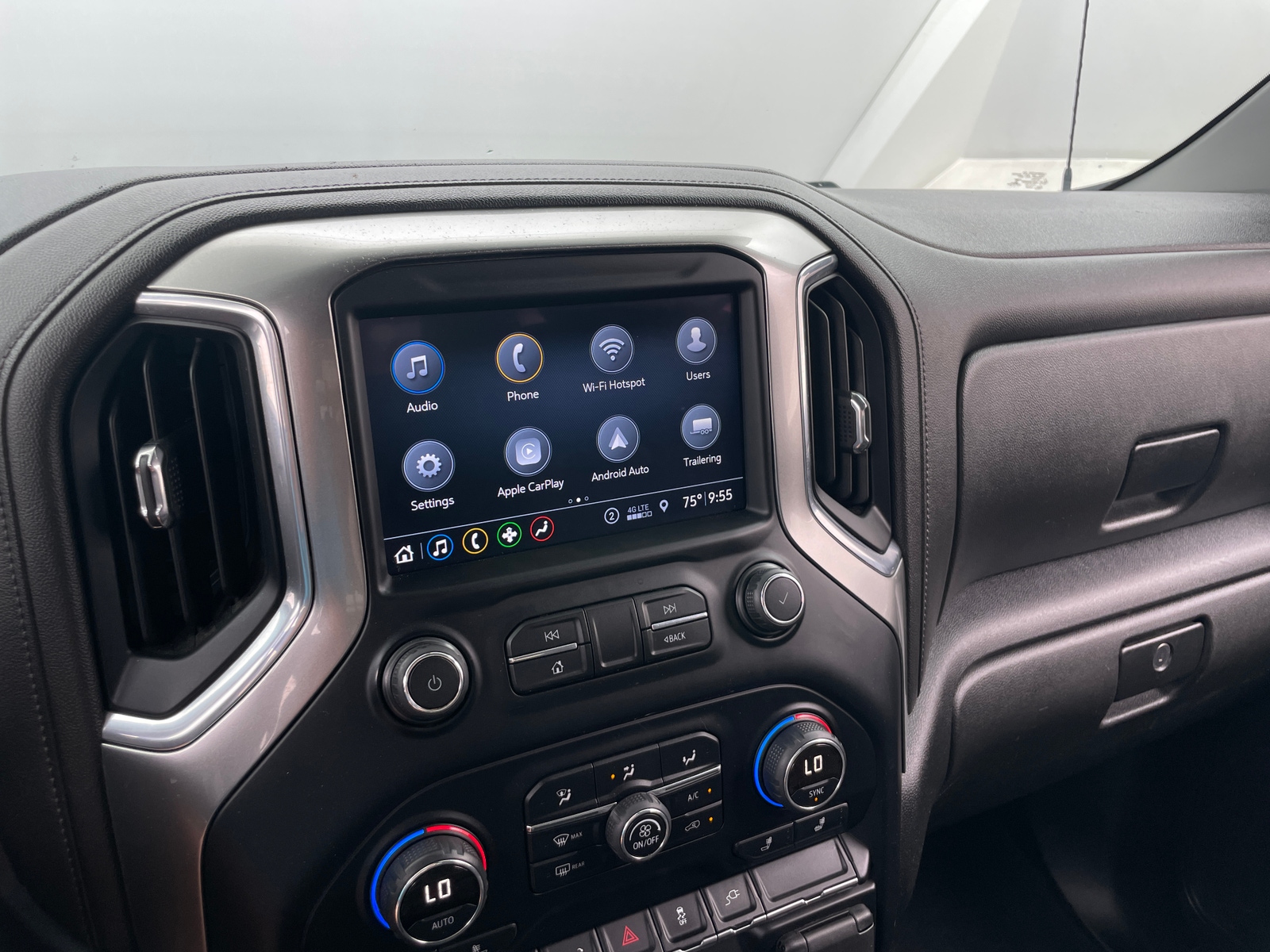 Thumbnail: 2019 Chevrolet Silverado 1500 - 4