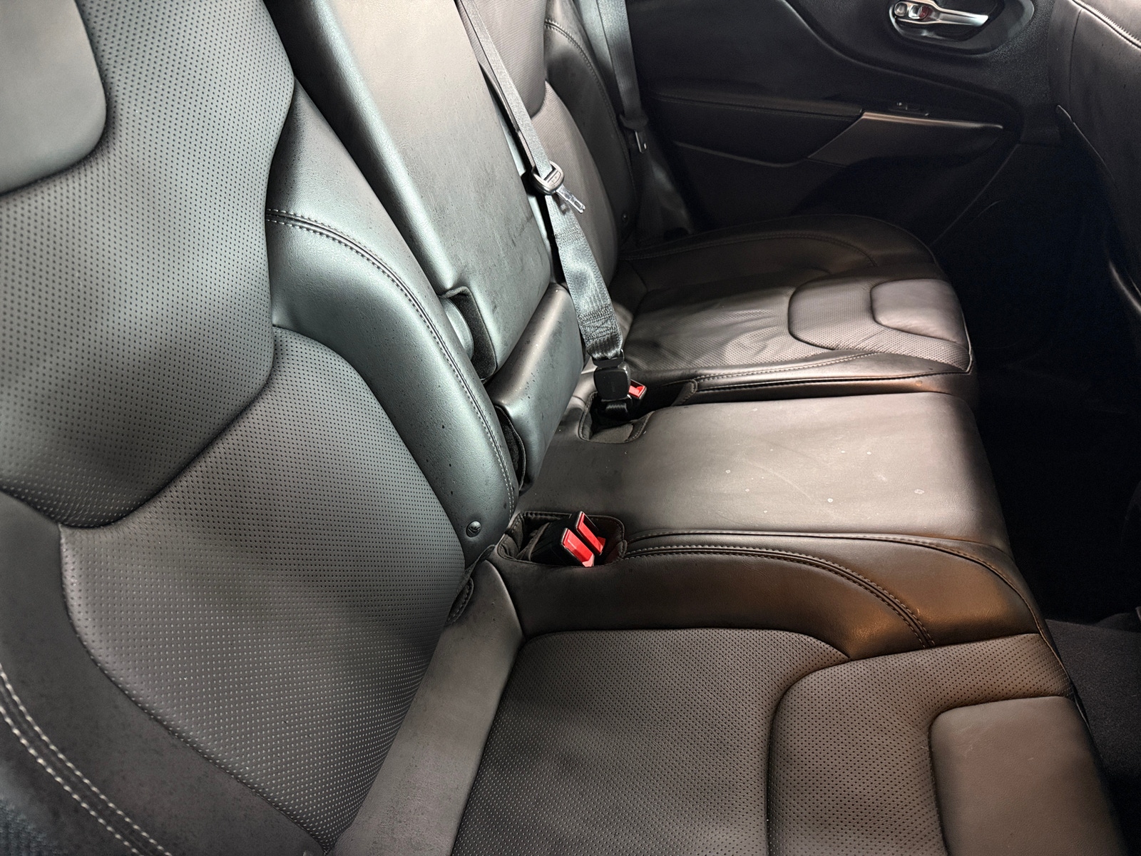Thumbnail: 2019 Jeep Cherokee - 5