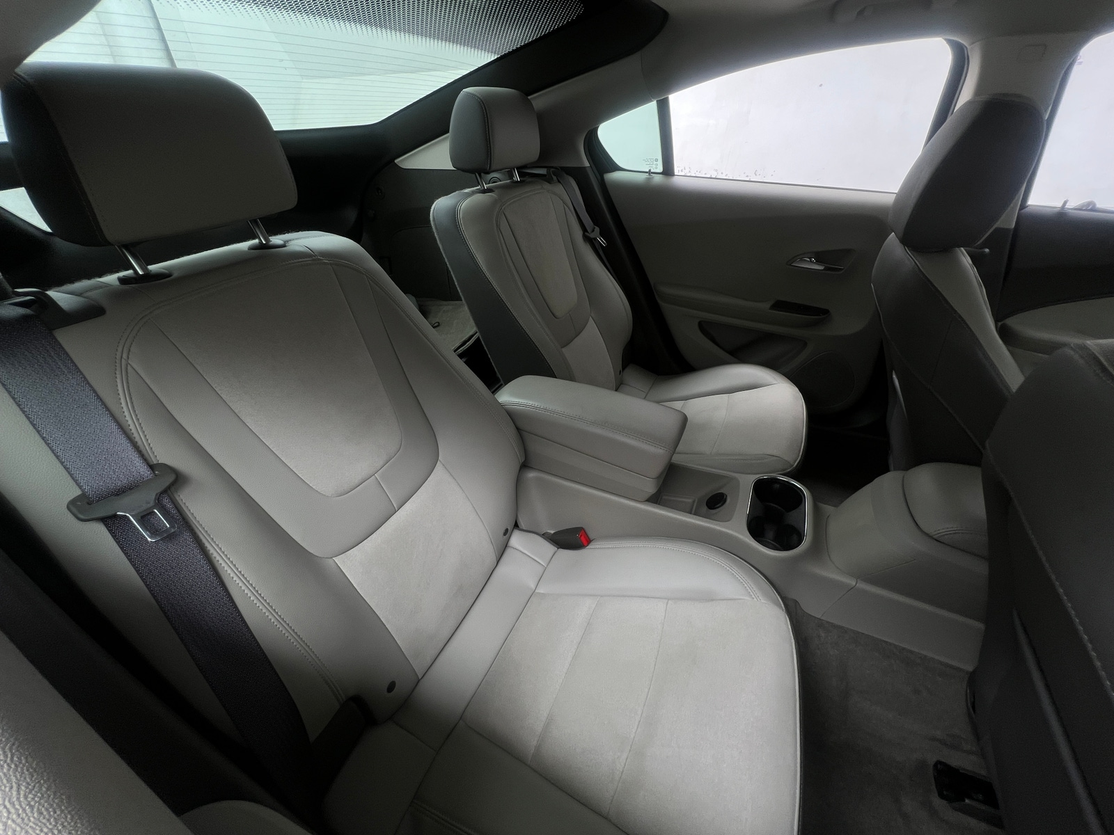 Thumbnail: 2013 Chevrolet Volt - 6