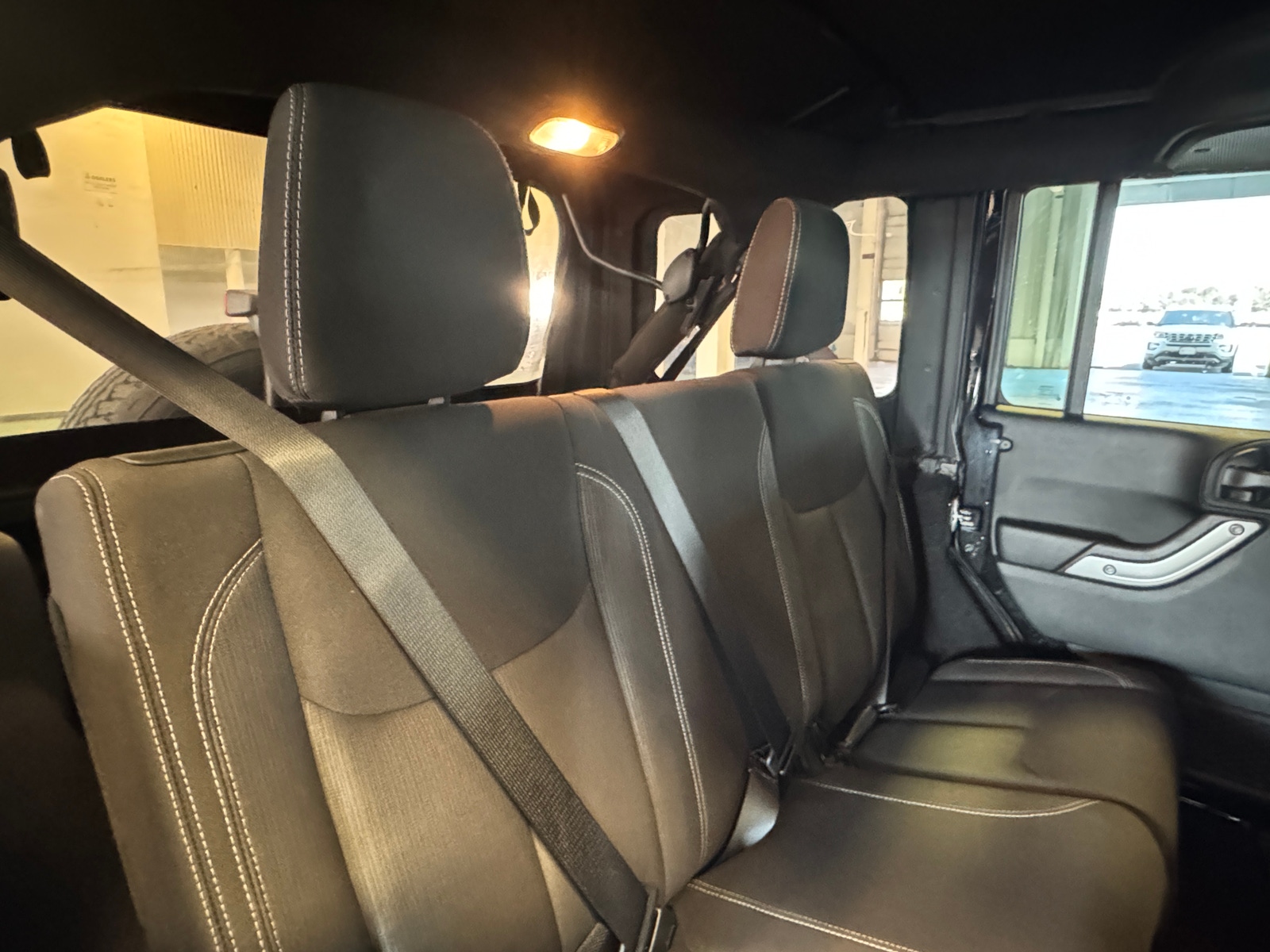 Thumbnail: 2018 Jeep Wrangler - 6