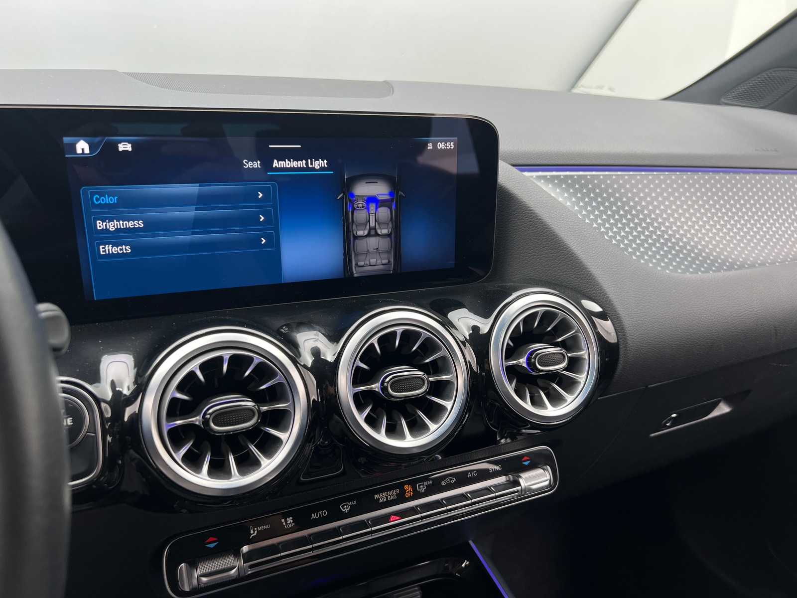 Thumbnail: 2025 Mercedes-Benz GLA - 3