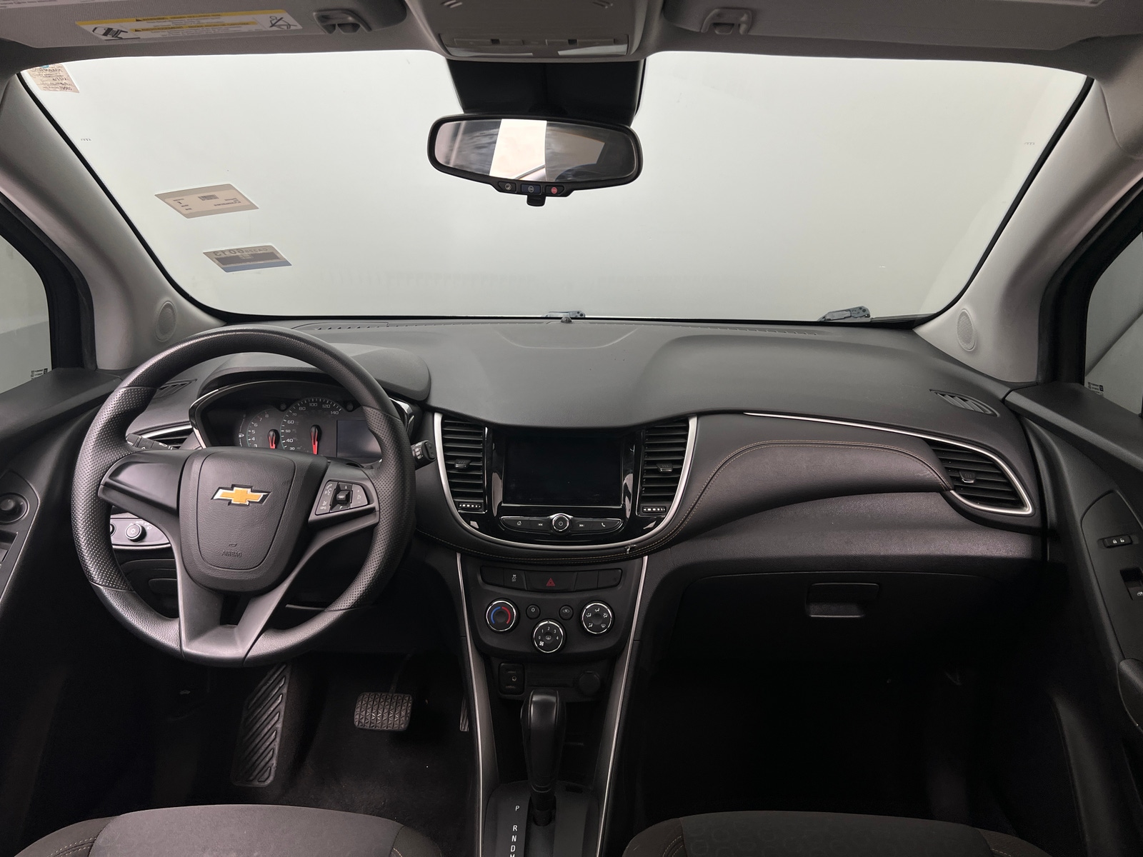Thumbnail: 2018 Chevrolet Trax - 3