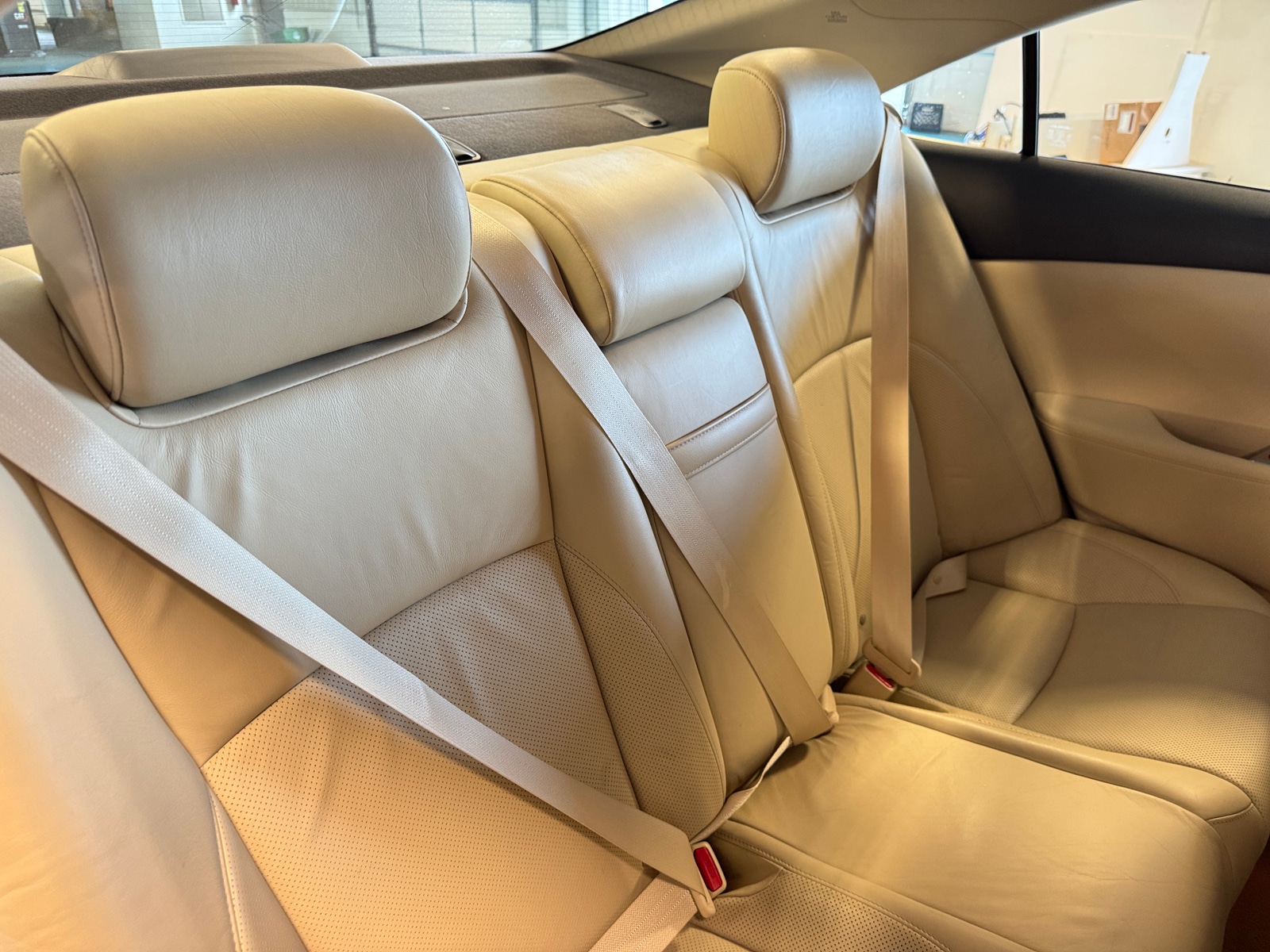 Thumbnail: 2010 Lexus ES - 5