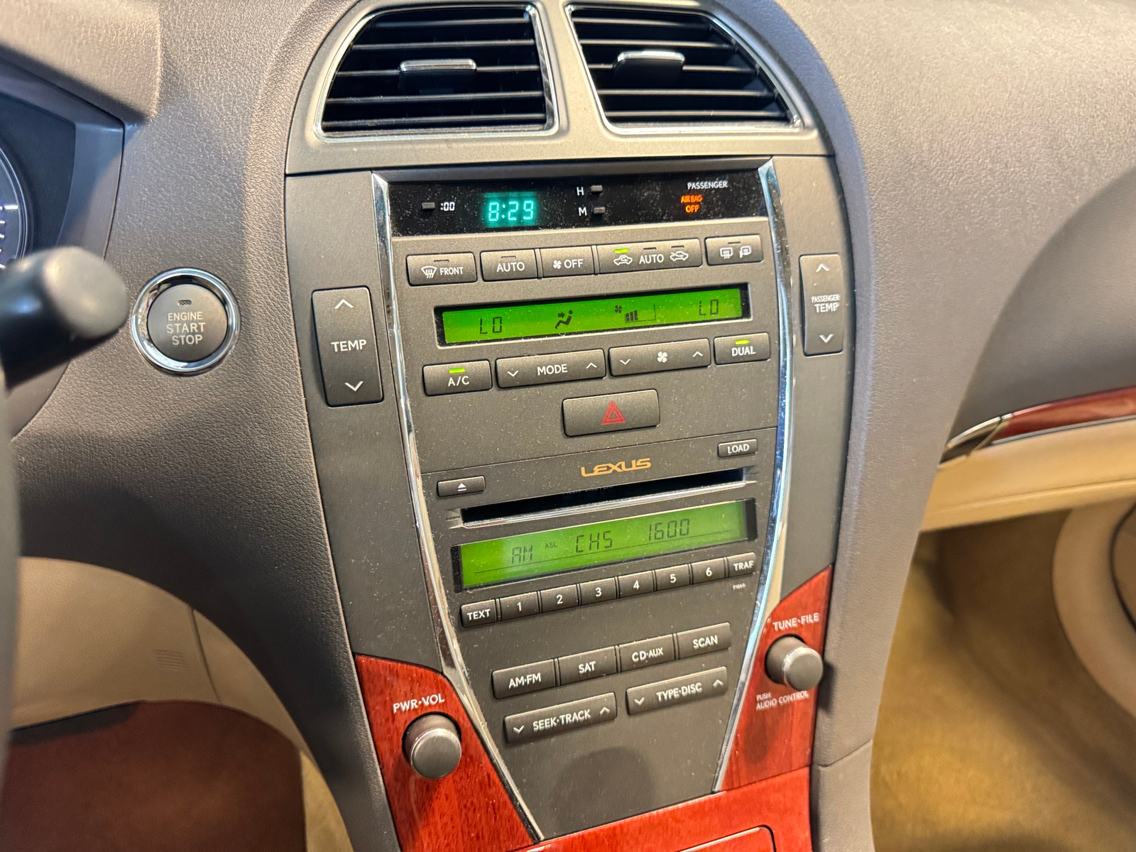 Thumbnail: 2010 Lexus ES - 3