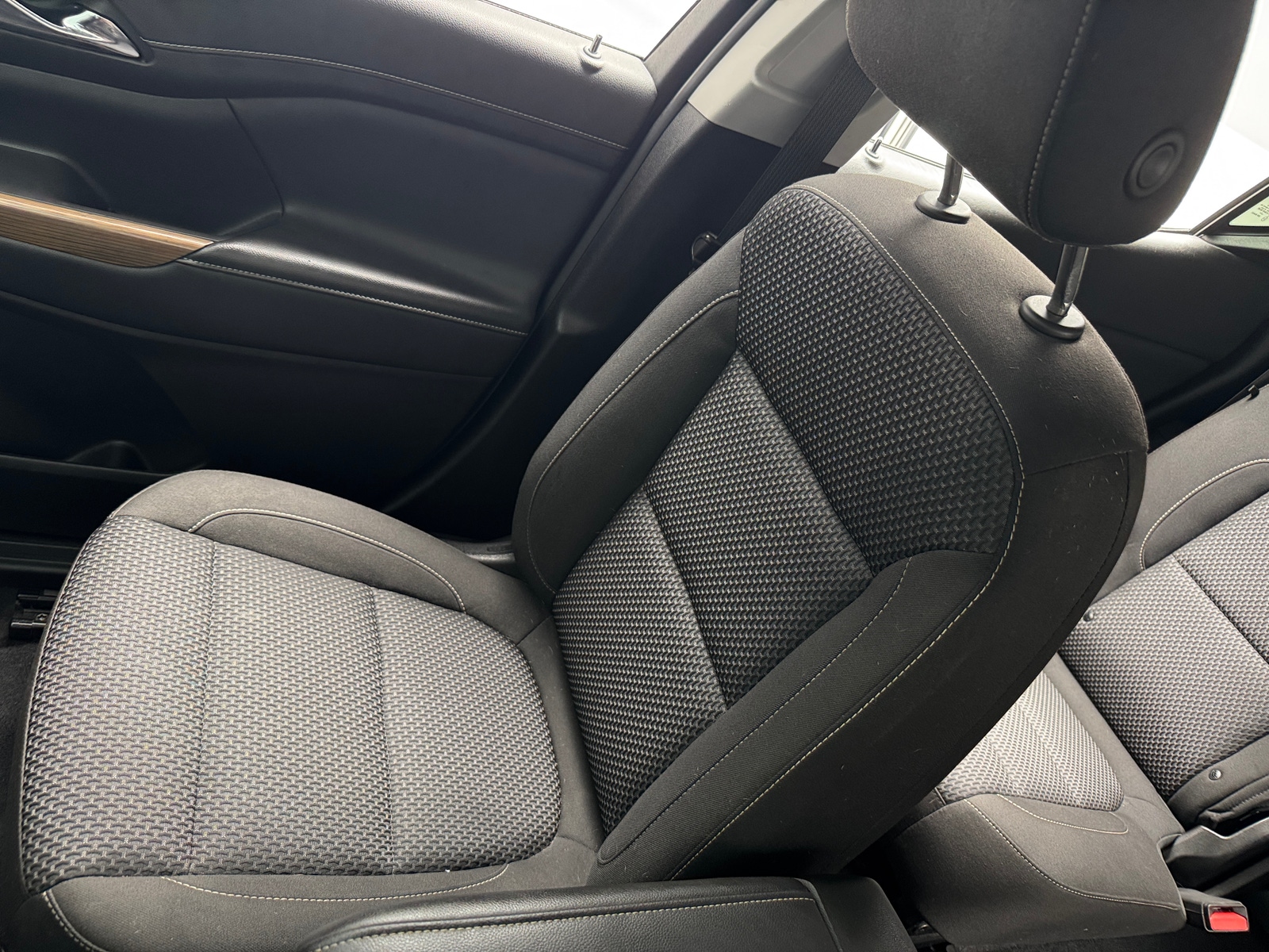 Thumbnail: 2022 GMC Acadia - 2