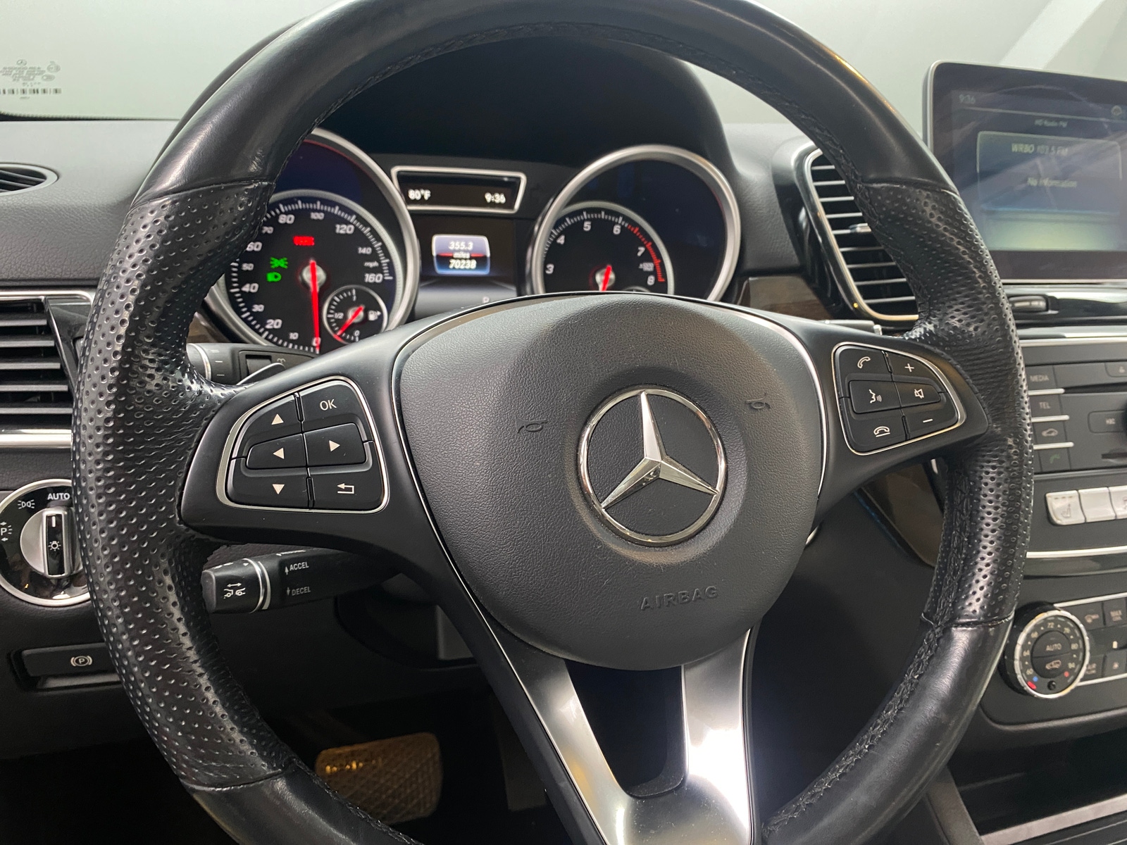 Thumbnail: 2016 Mercedes-Benz GLE - 4