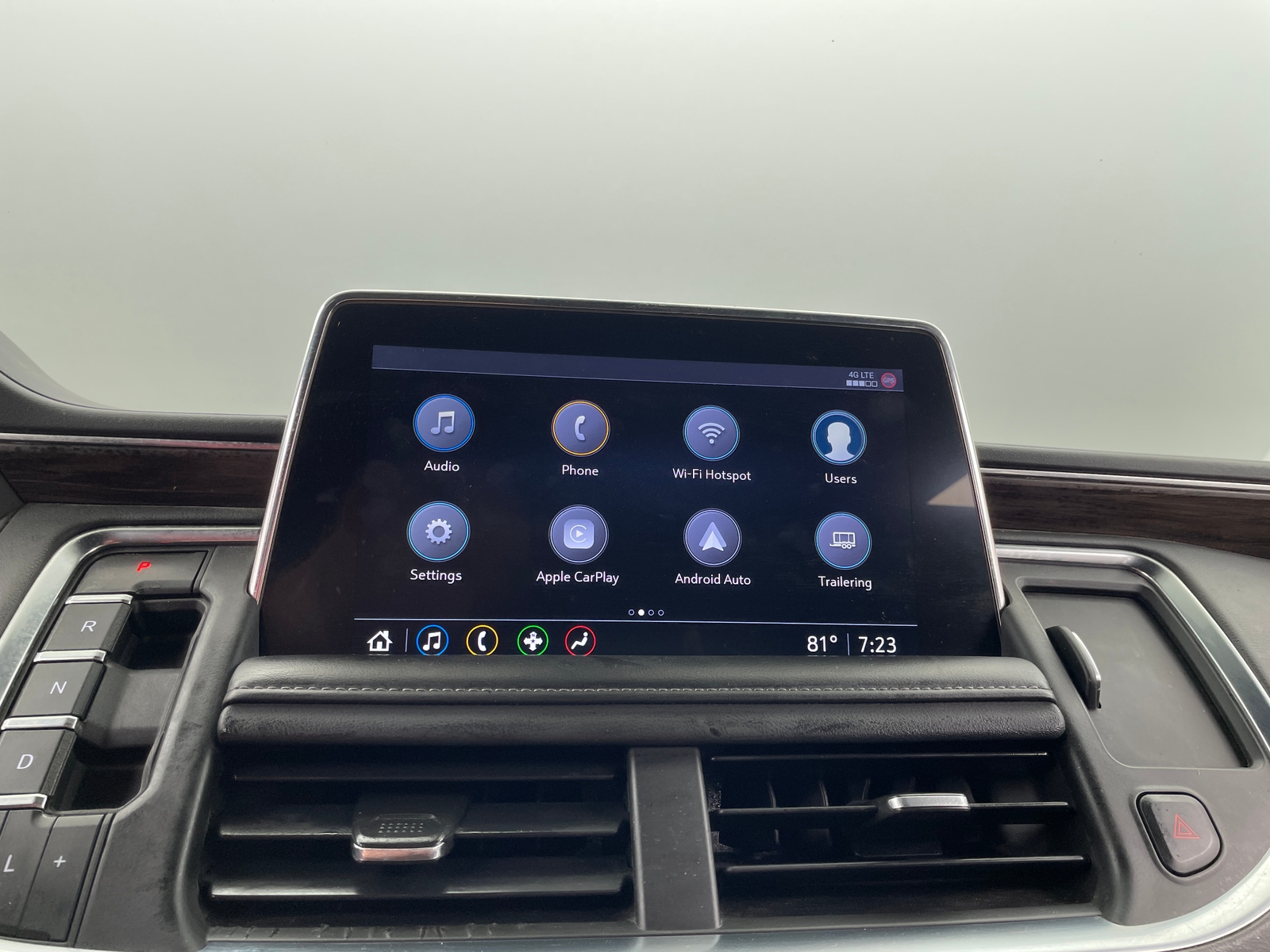 Thumbnail: 2021 Chevrolet Suburban - 3