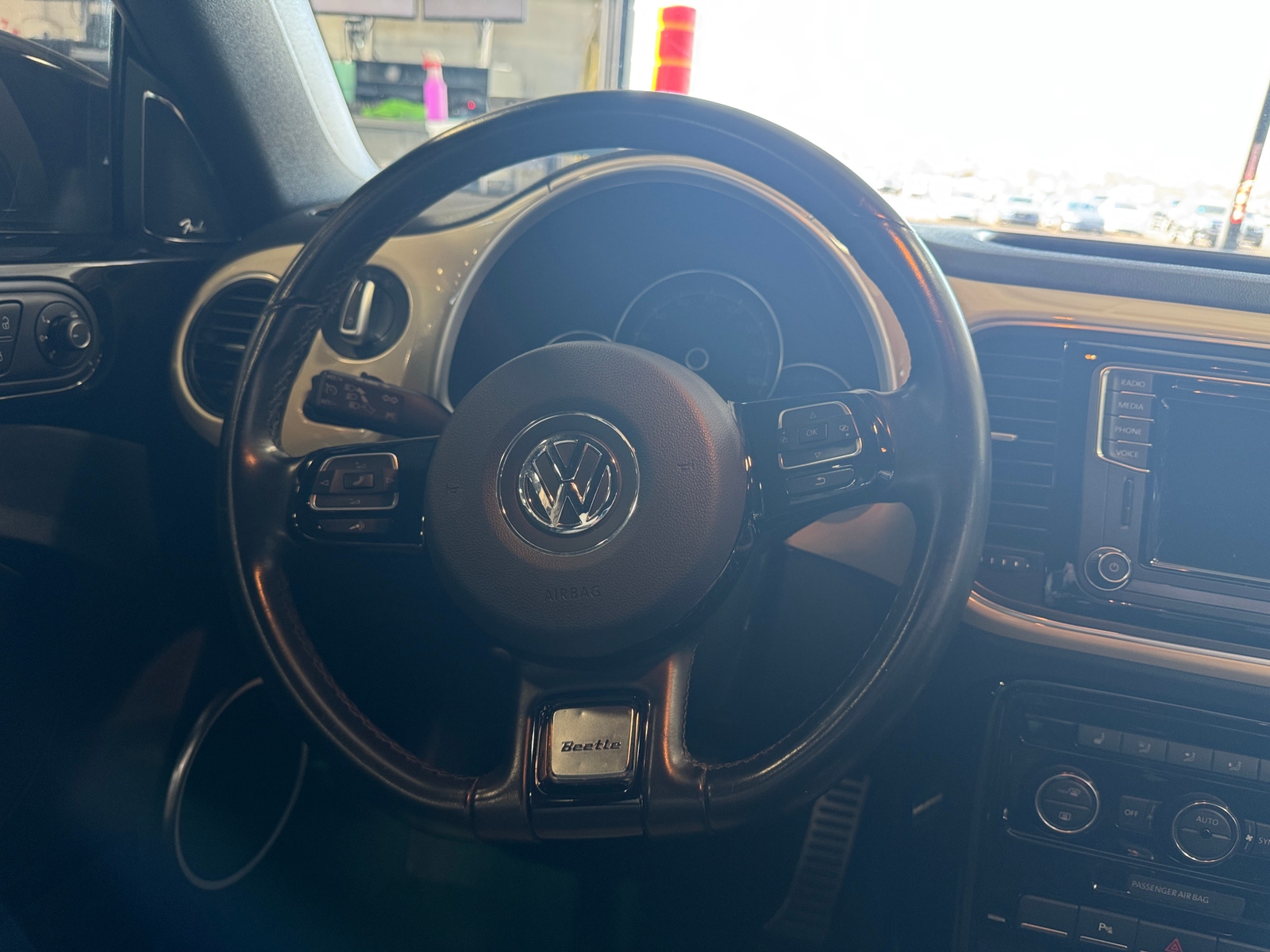 Thumbnail: 2019 Volkswagen Beetle - 4