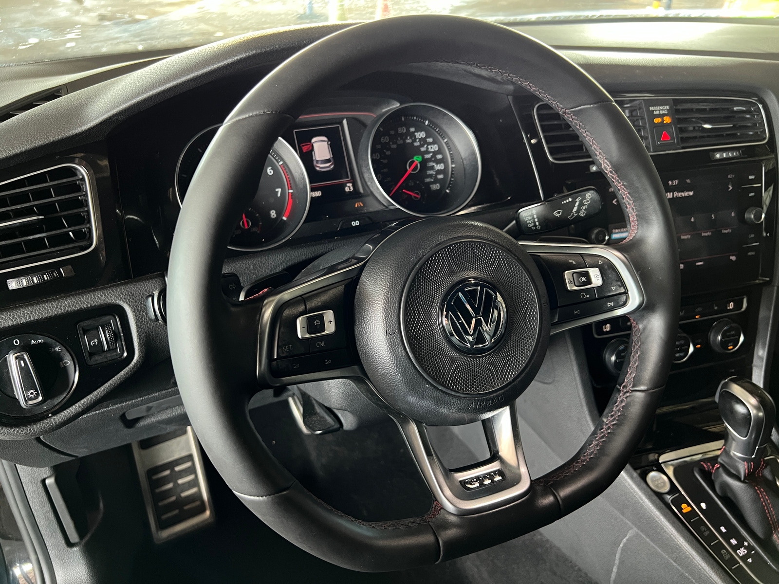 Thumbnail: 2018 Volkswagen Golf - 4