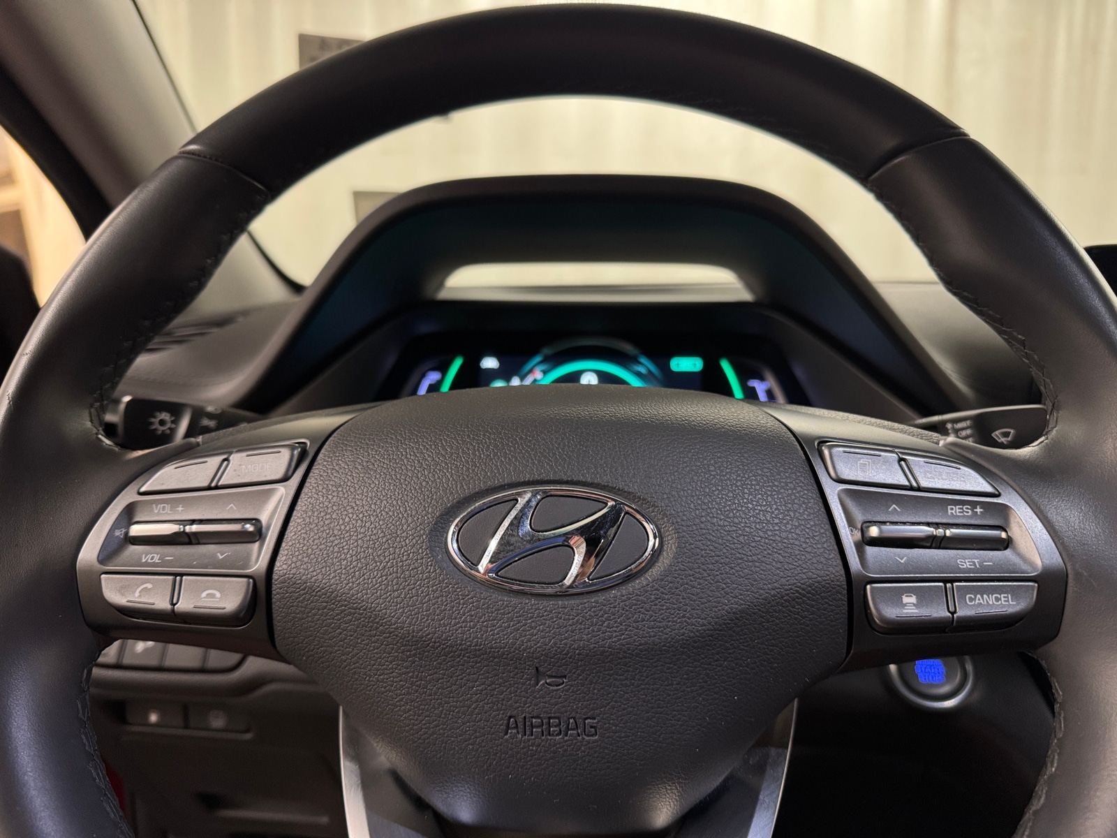 Thumbnail: 2021 Hyundai Ioniq - 5