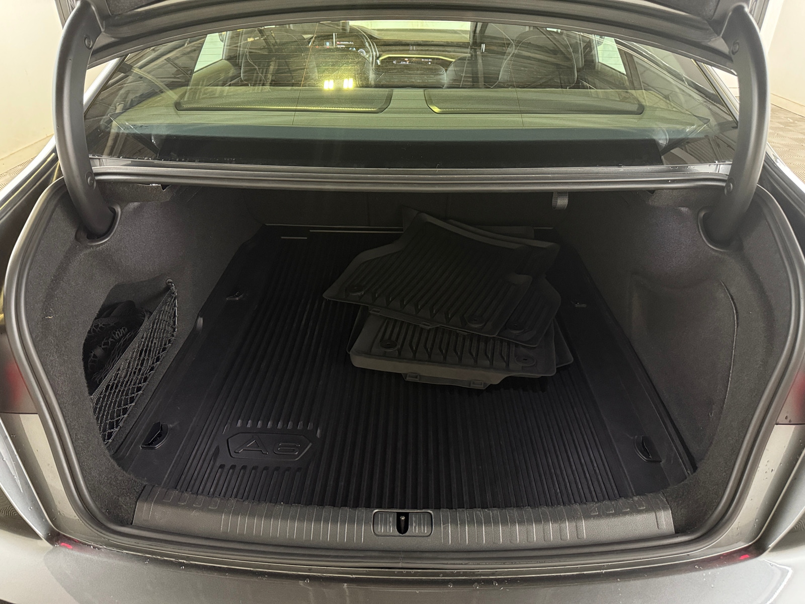 Thumbnail: 2021 Audi A6 - 6