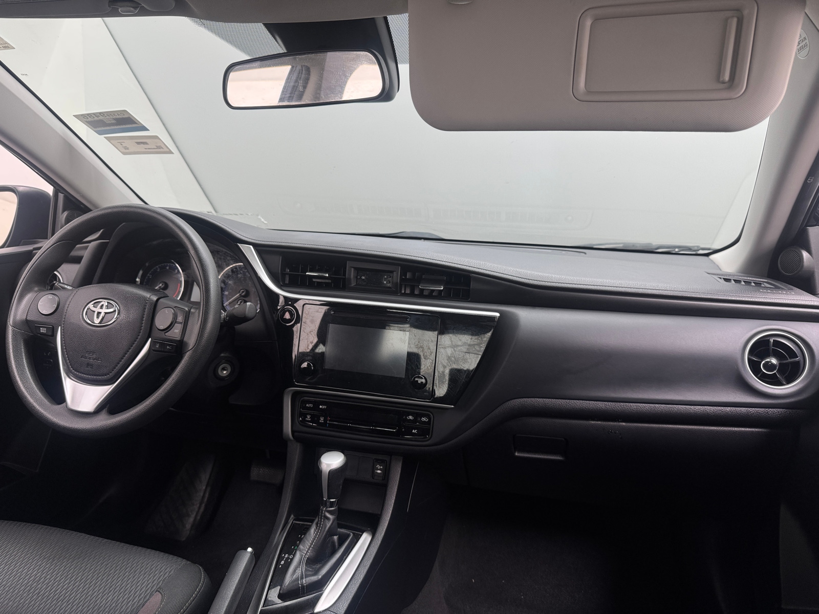 Thumbnail: 2018 Toyota Corolla - 3