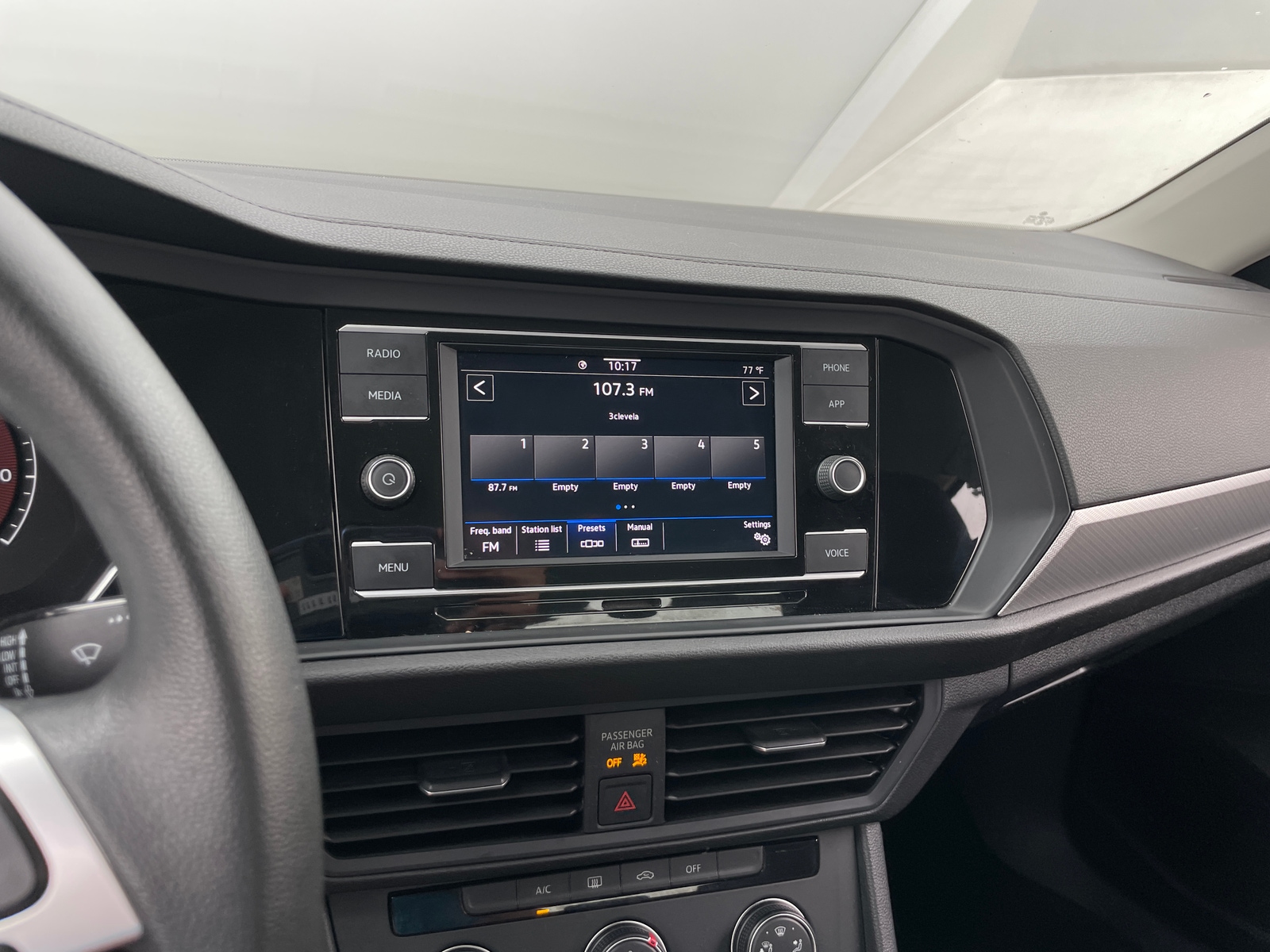 Thumbnail: 2020 Volkswagen Jetta - 4