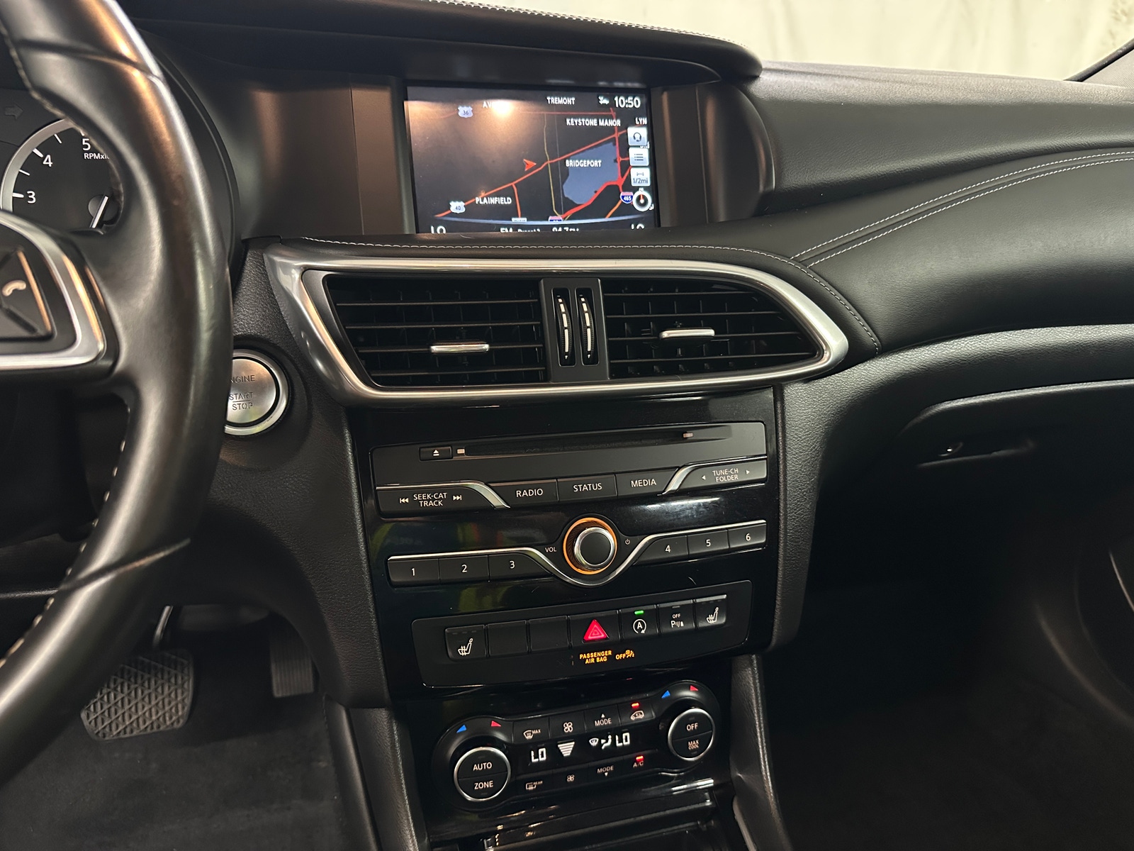 Thumbnail: 2018 INFINITI QX30 - 3