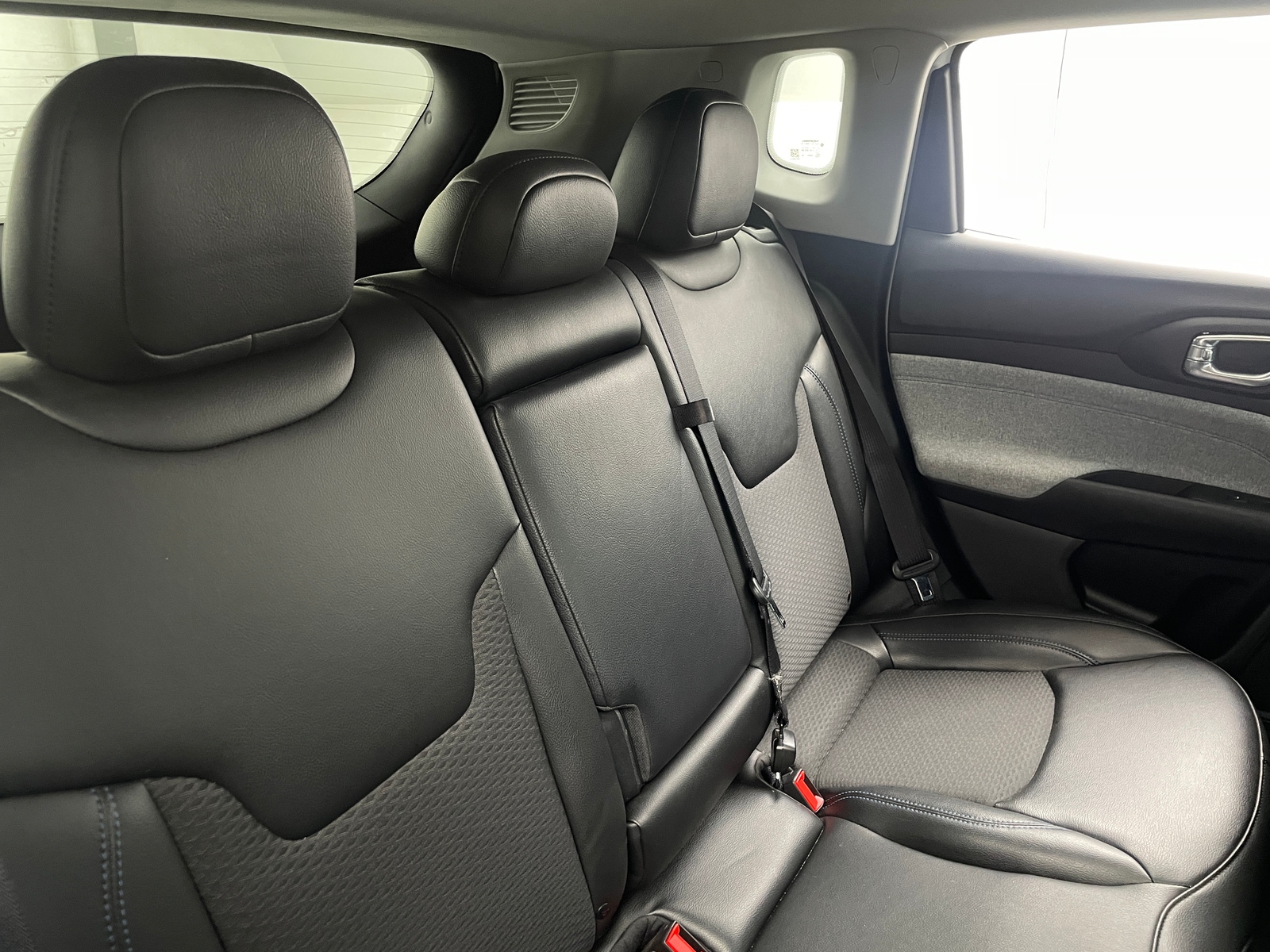Thumbnail: 2022 Jeep Compass - 6
