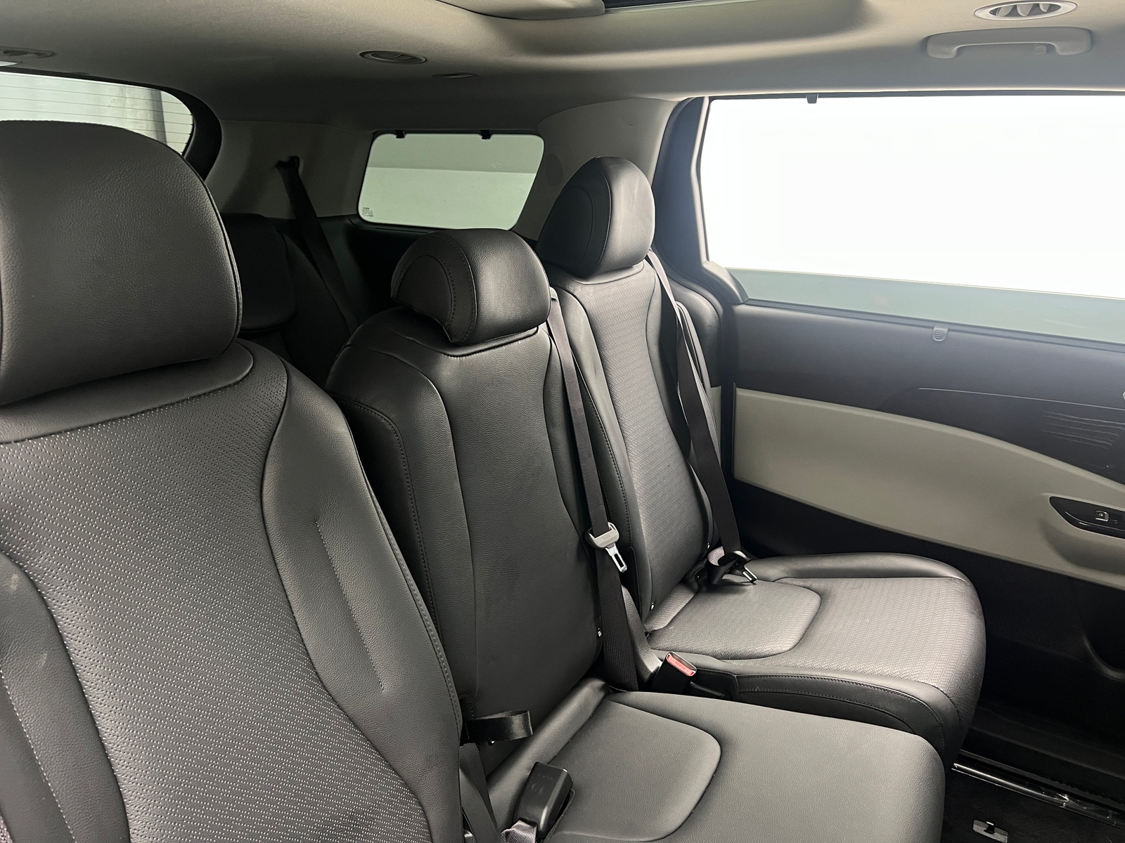 Thumbnail: 2024 Kia Carnival - 5