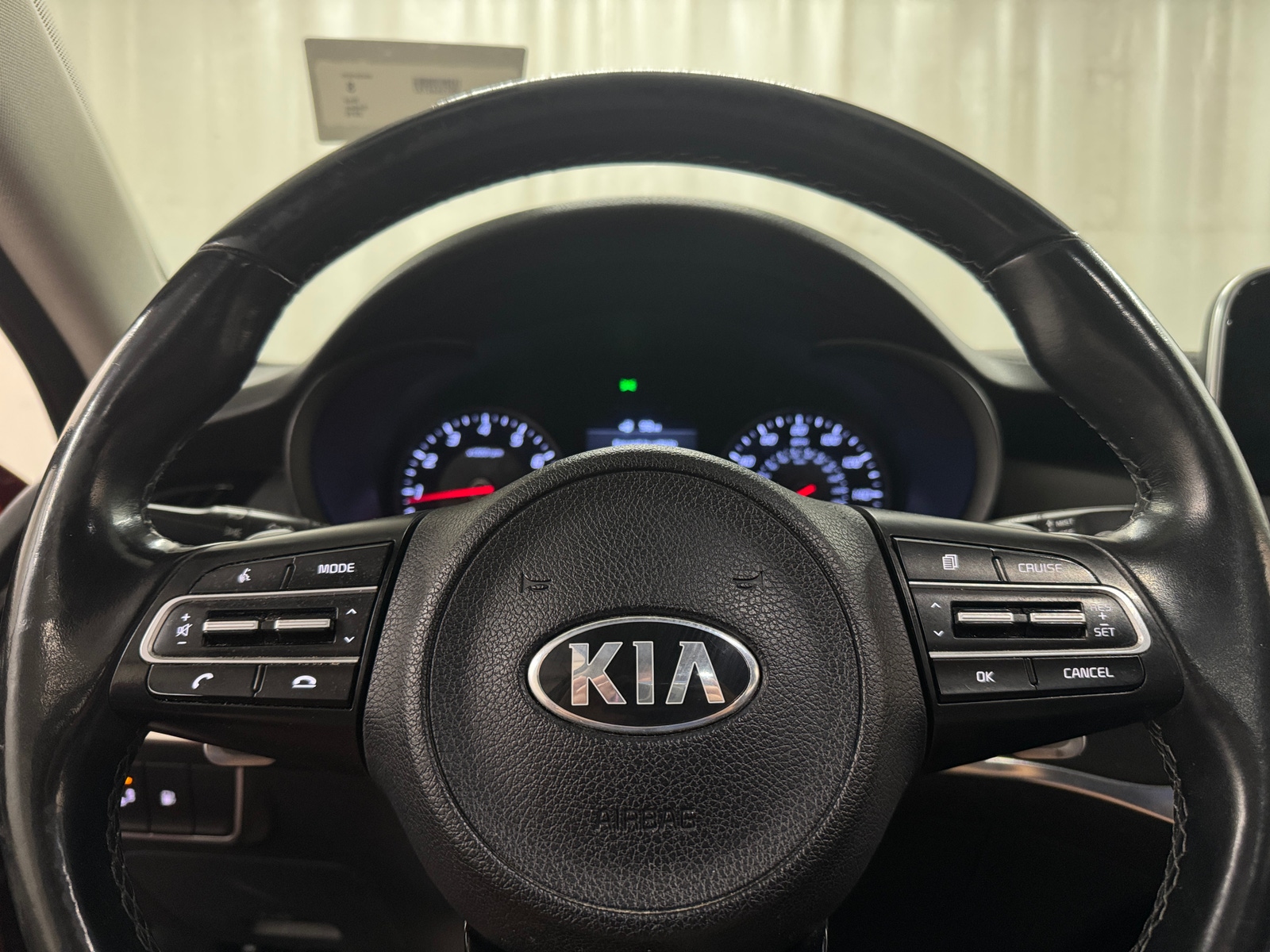 Thumbnail: 2019 Kia Stinger - 4