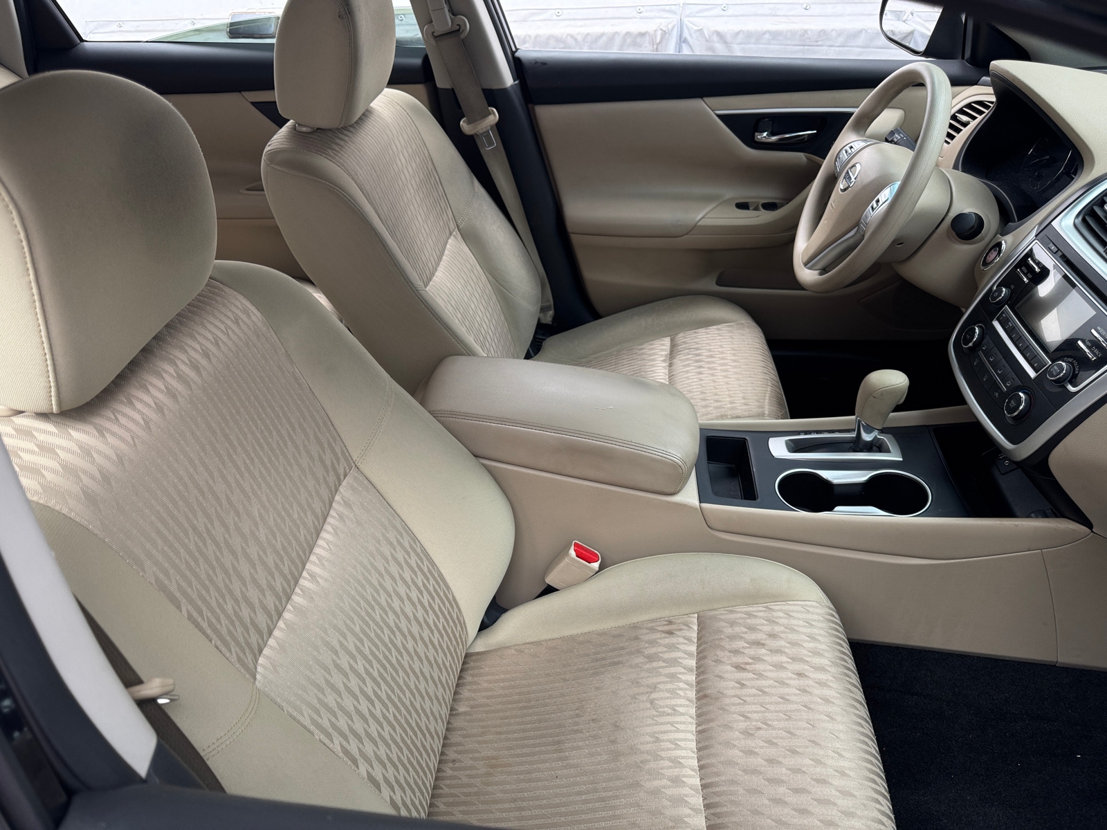 Thumbnail: 2016 Nissan Altima - 2