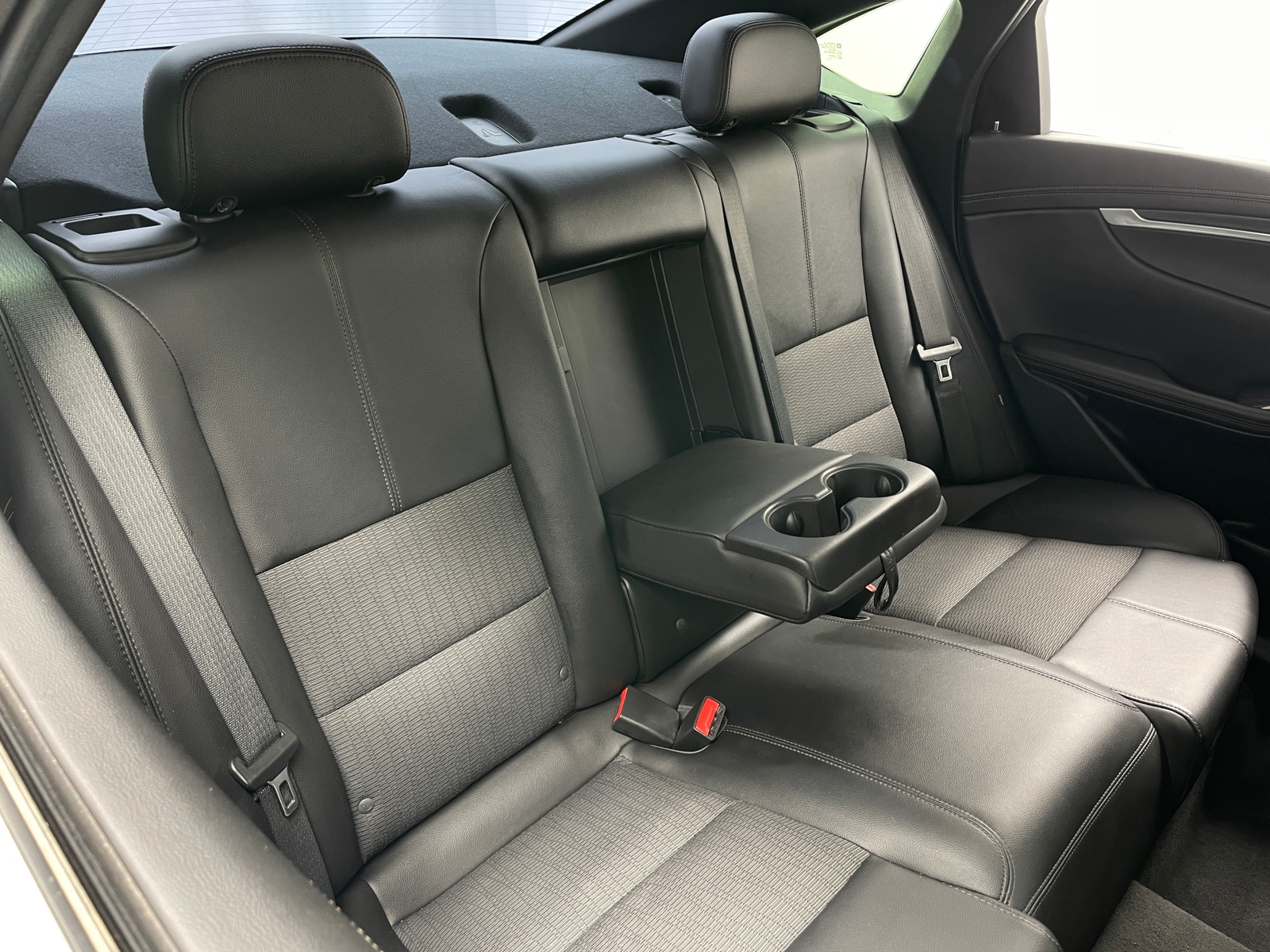 Thumbnail: 2017 Chevrolet Impala - 5
