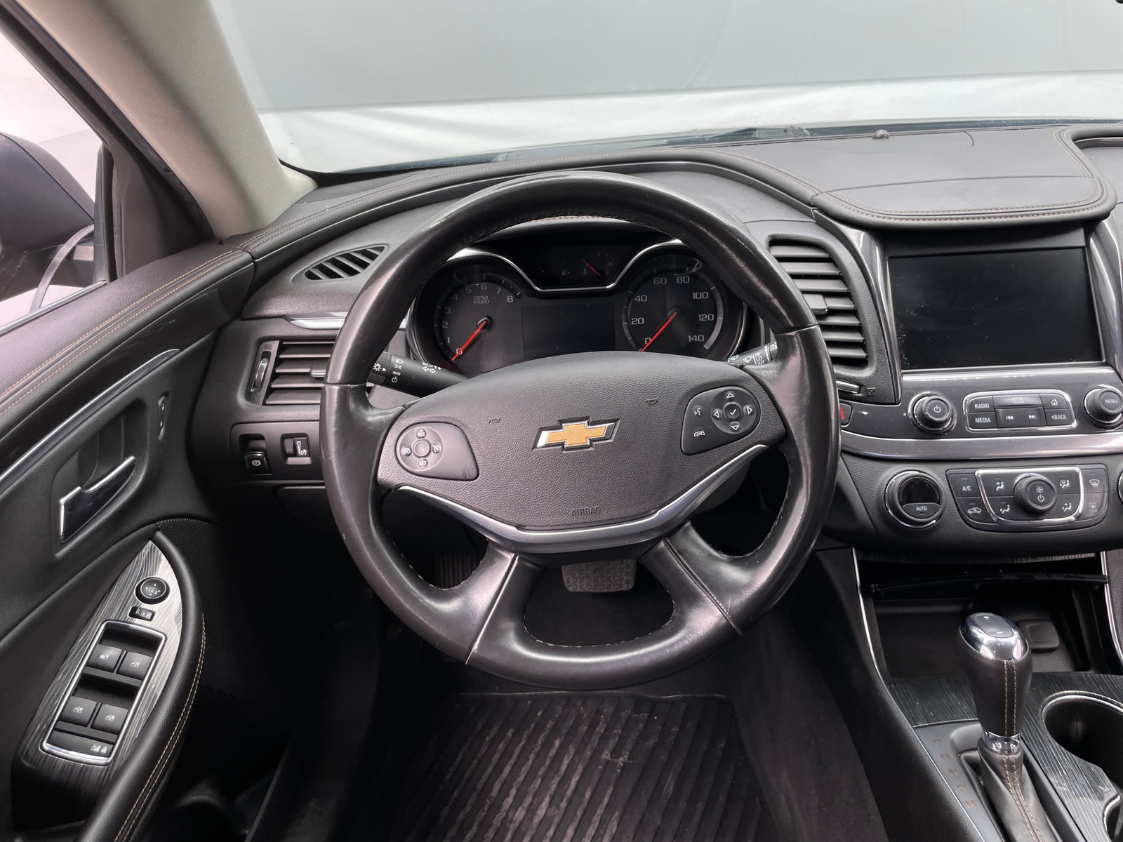 Thumbnail: 2017 Chevrolet Impala - 4