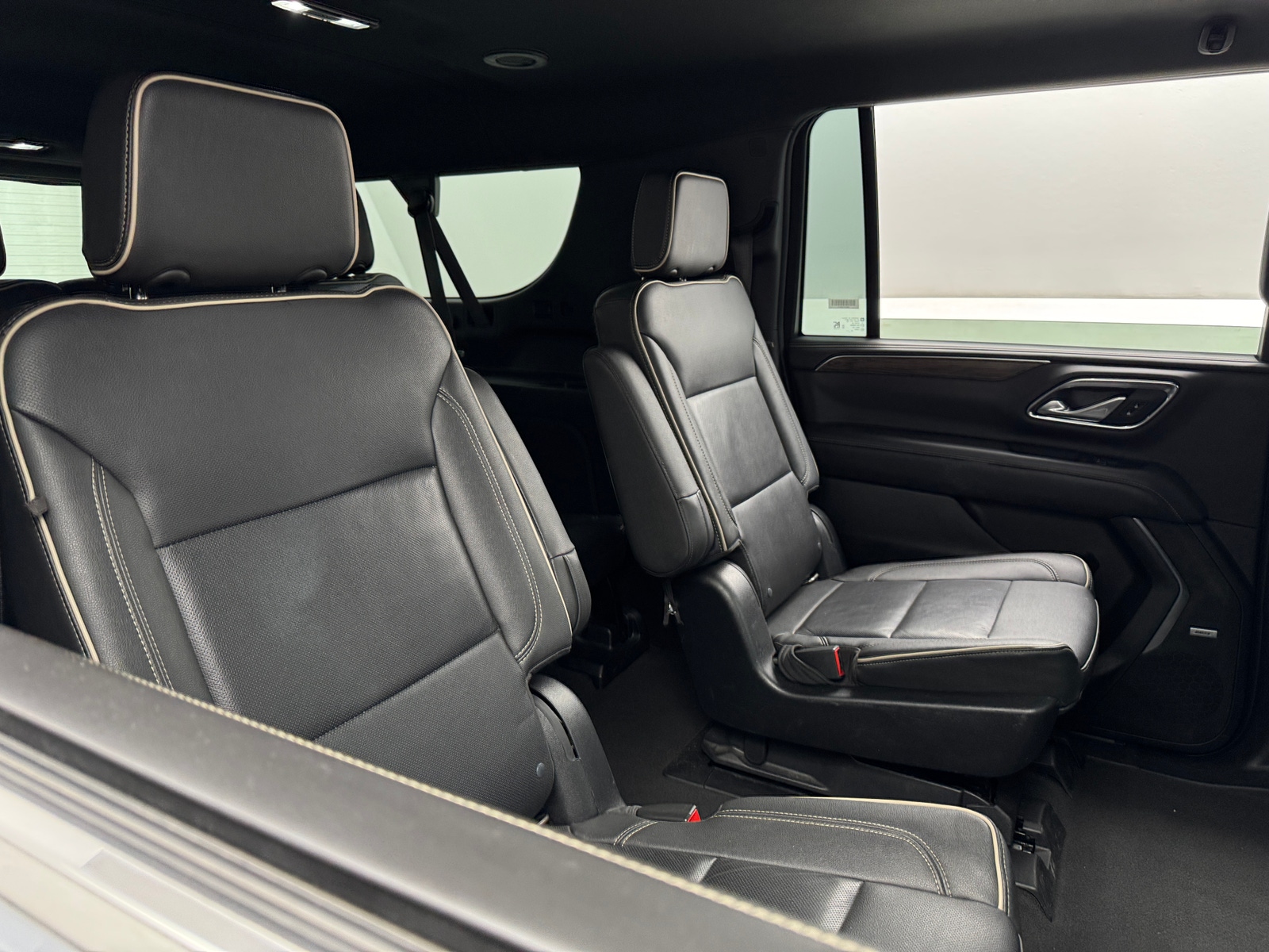 Thumbnail: 2022 Chevrolet Suburban - 5