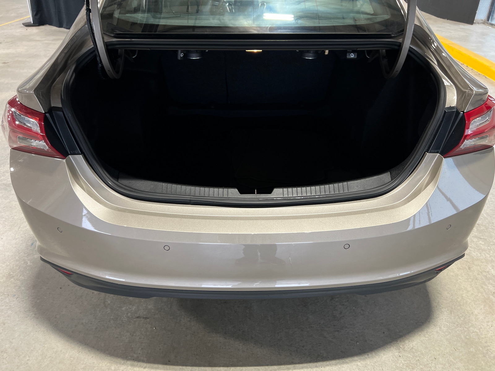 Thumbnail: 2024 Chevrolet Malibu - 6