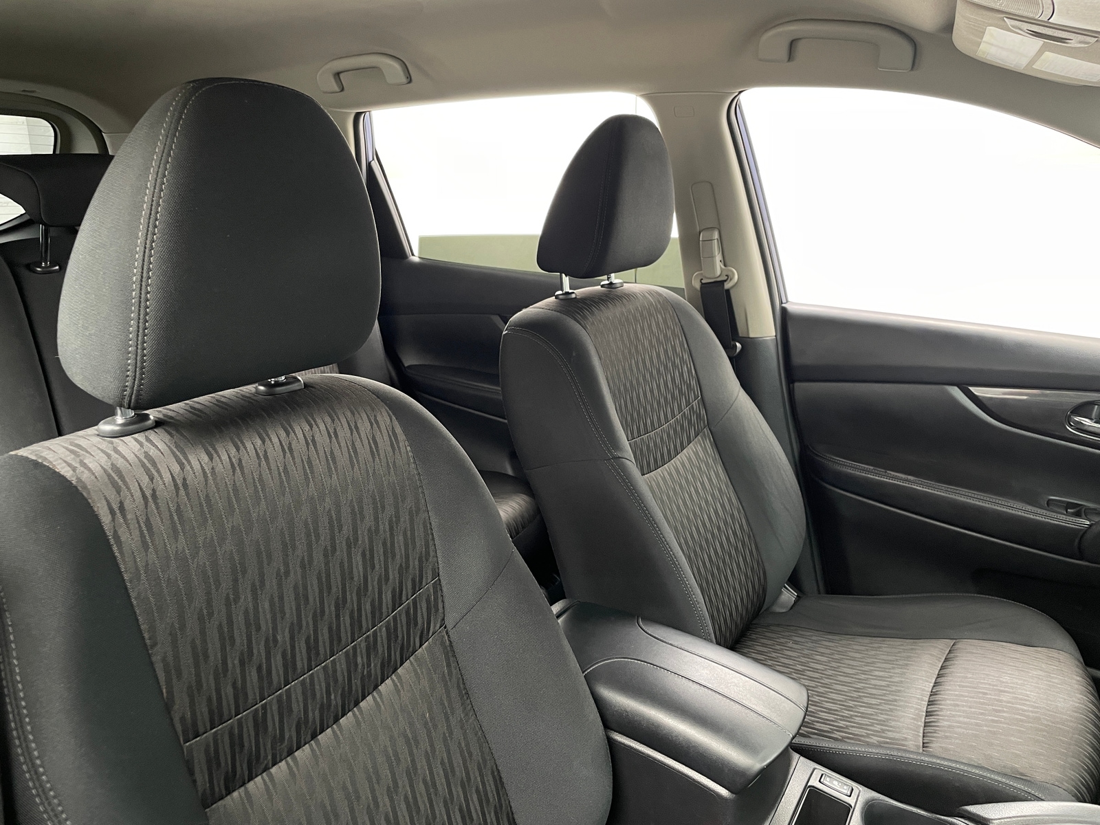 Thumbnail: 2018 Nissan Rogue - 2