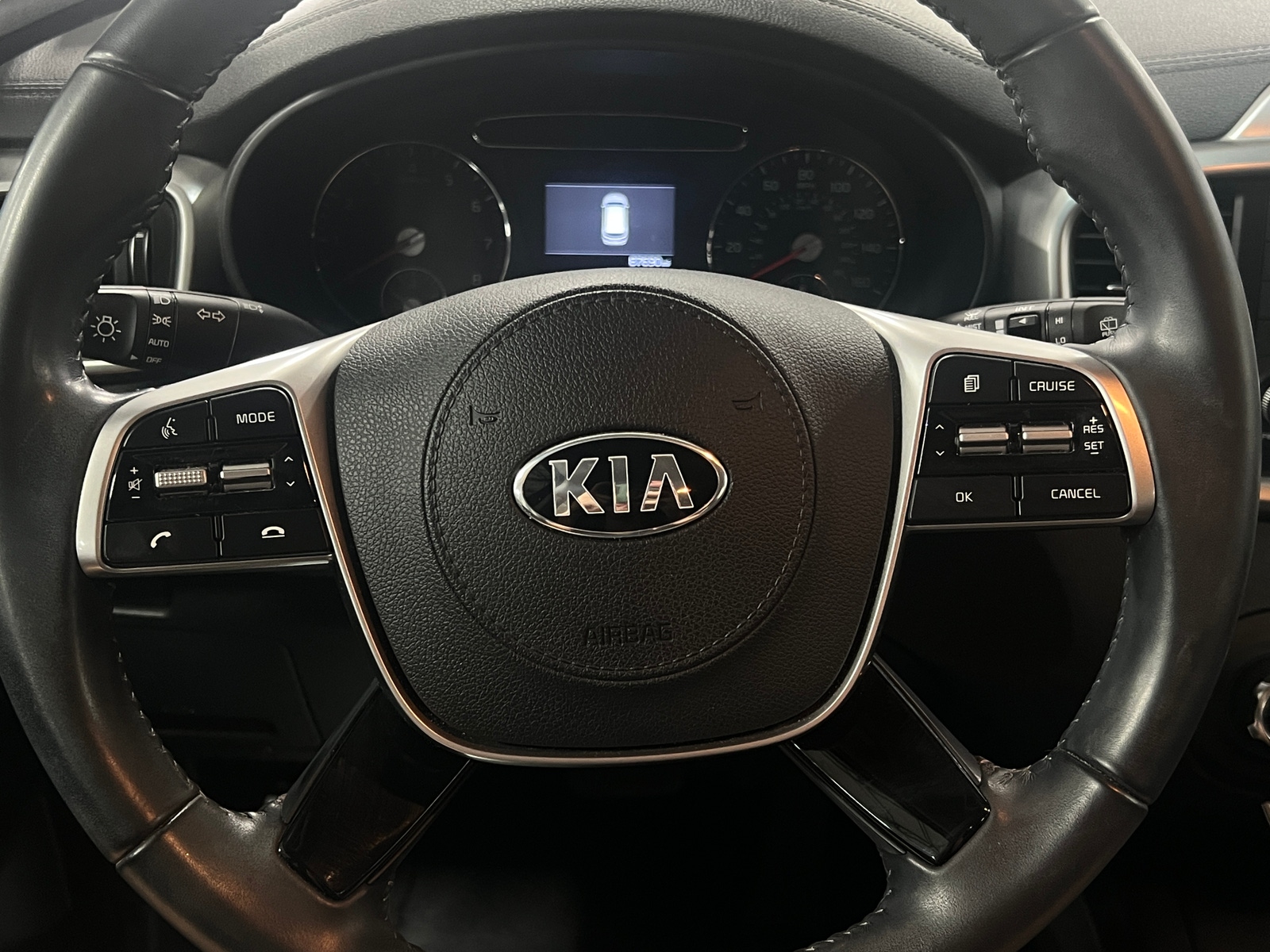 Thumbnail: 2020 Kia Sorento - 5
