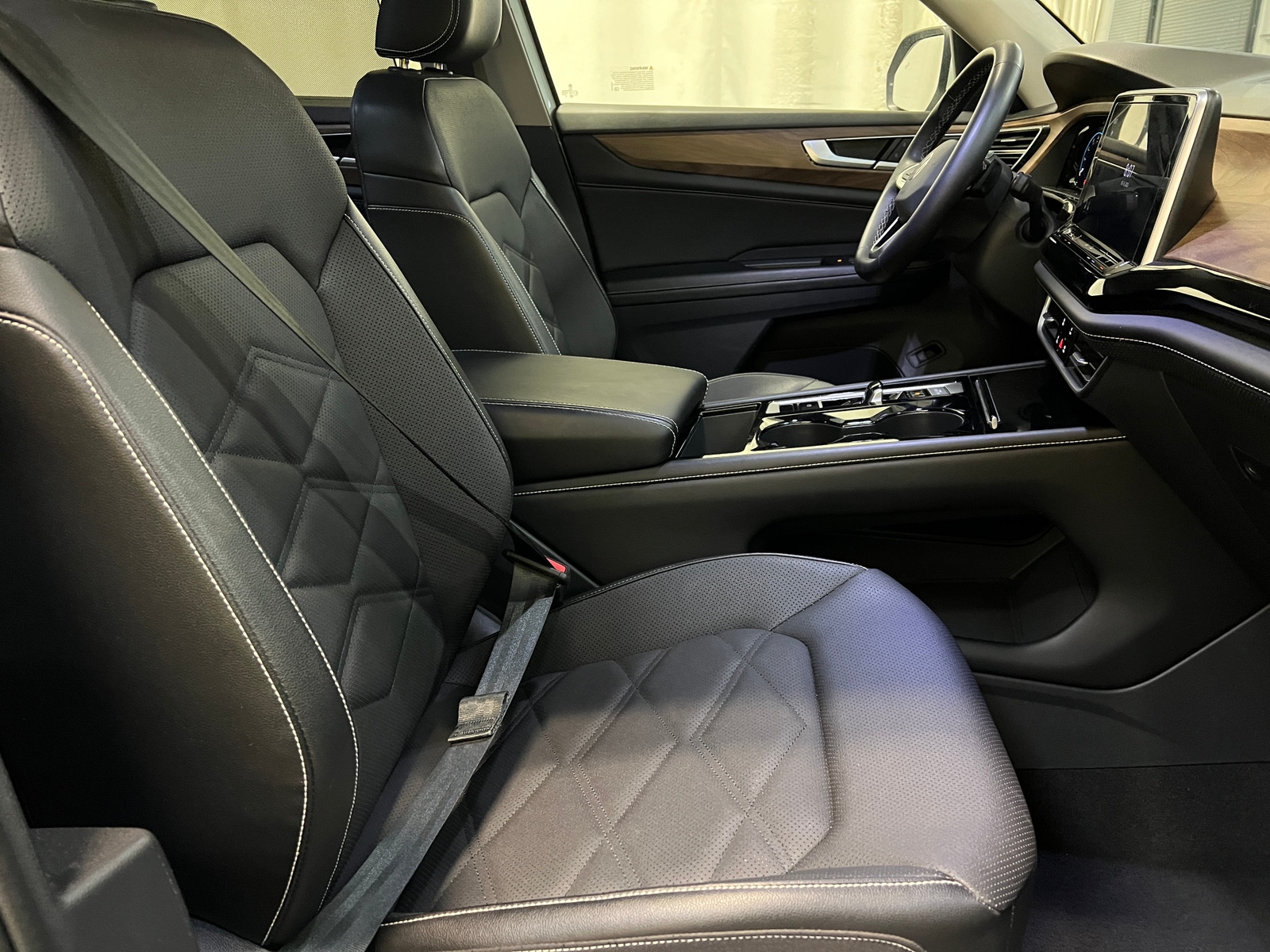 Thumbnail: 2024 Volkswagen Atlas - 2