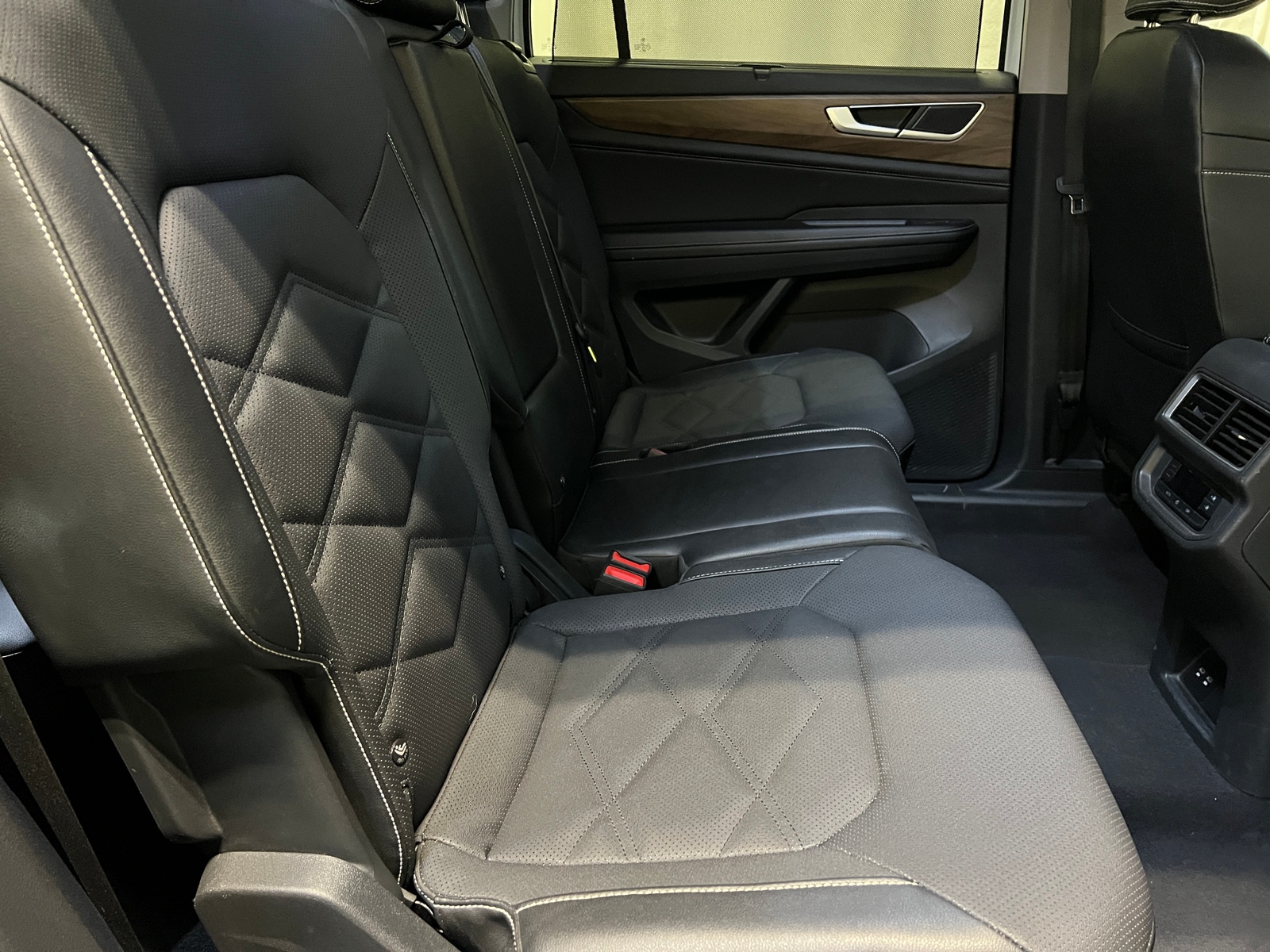Thumbnail: 2024 Volkswagen Atlas - 6