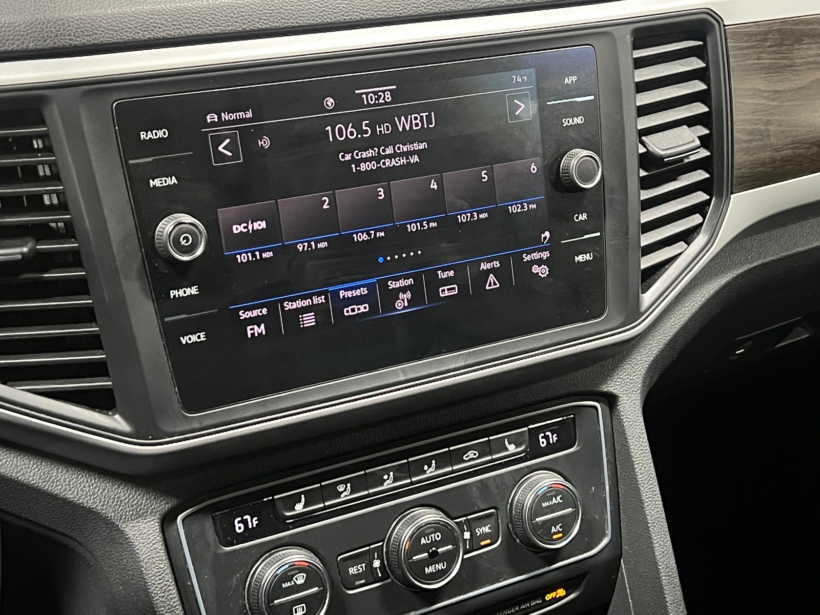 Thumbnail: 2021 Volkswagen Atlas - 3