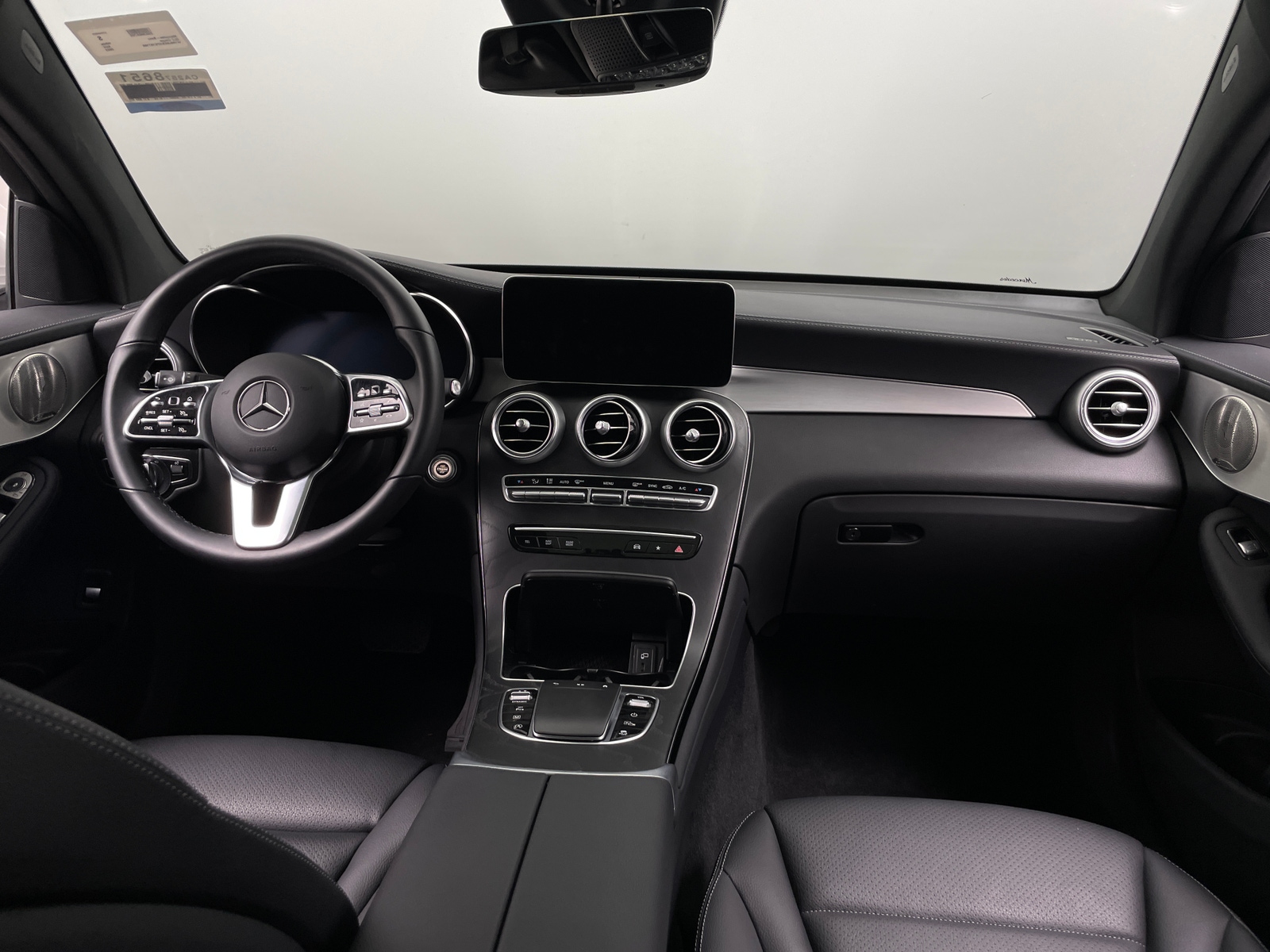 Thumbnail: 2023 Mercedes-Benz GLC - 2