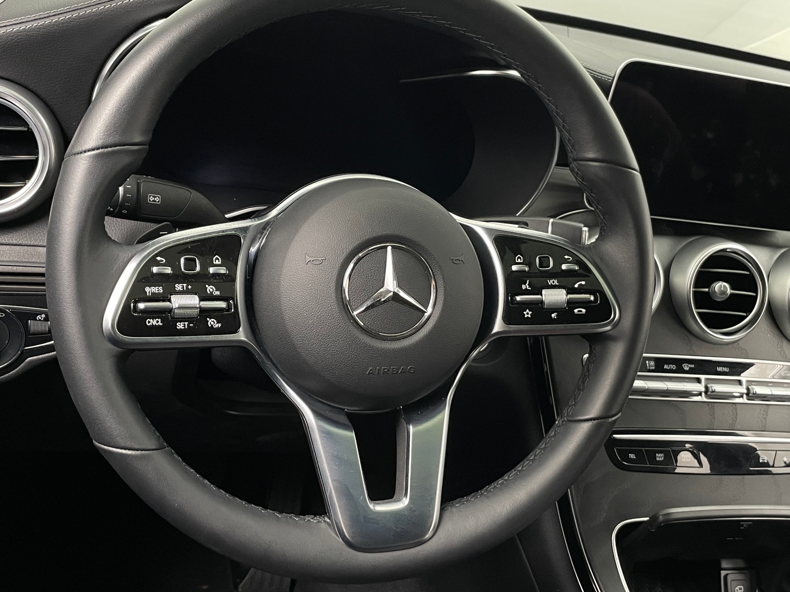 Thumbnail: 2023 Mercedes-Benz GLC - 4